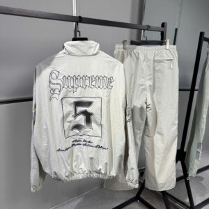 z7032194096793_ef99d7c4d89571269a34b76fe3241e54