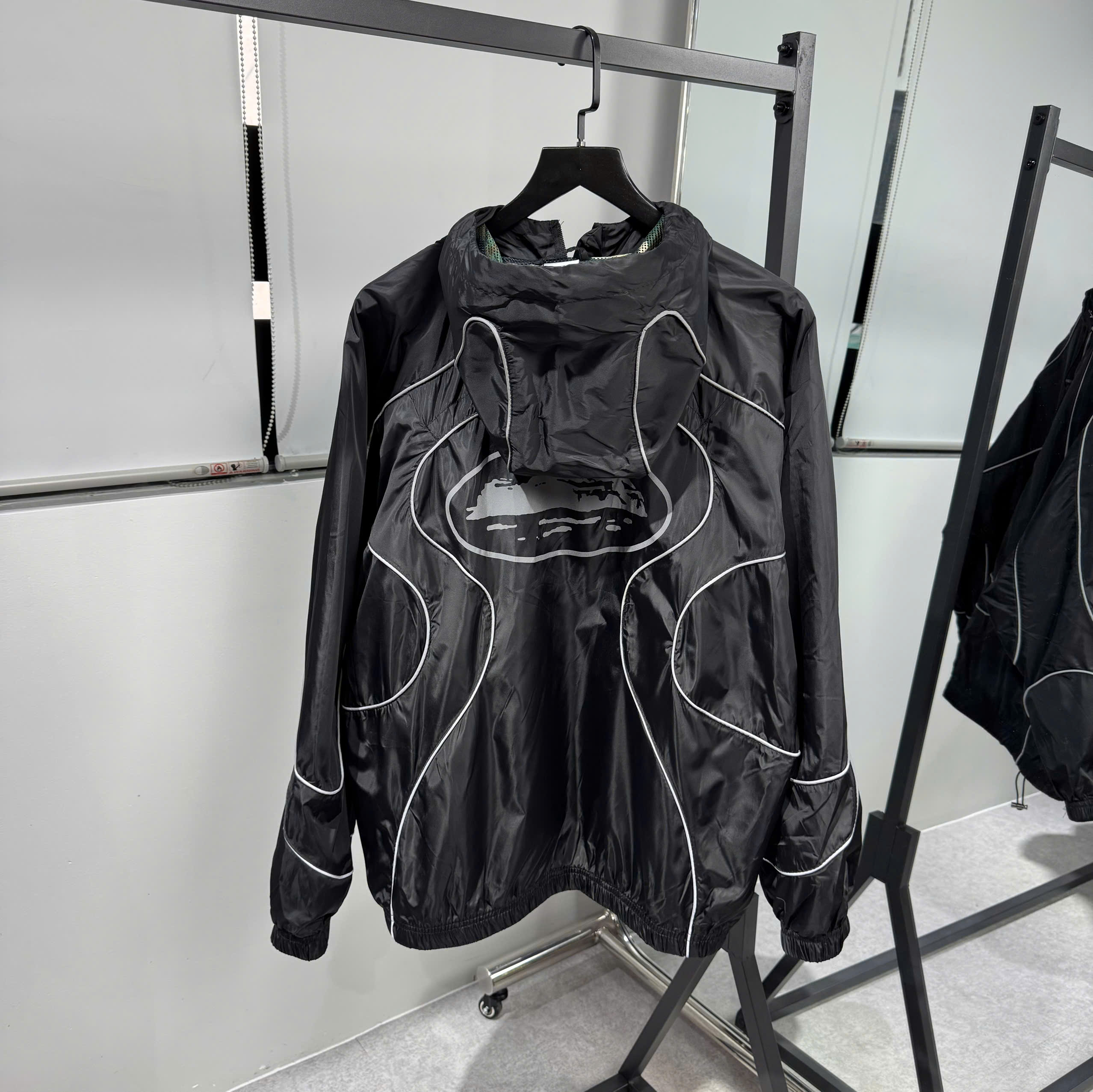 z7032197619970_208cacc5f4f3fd8f128dde37f41d0d87