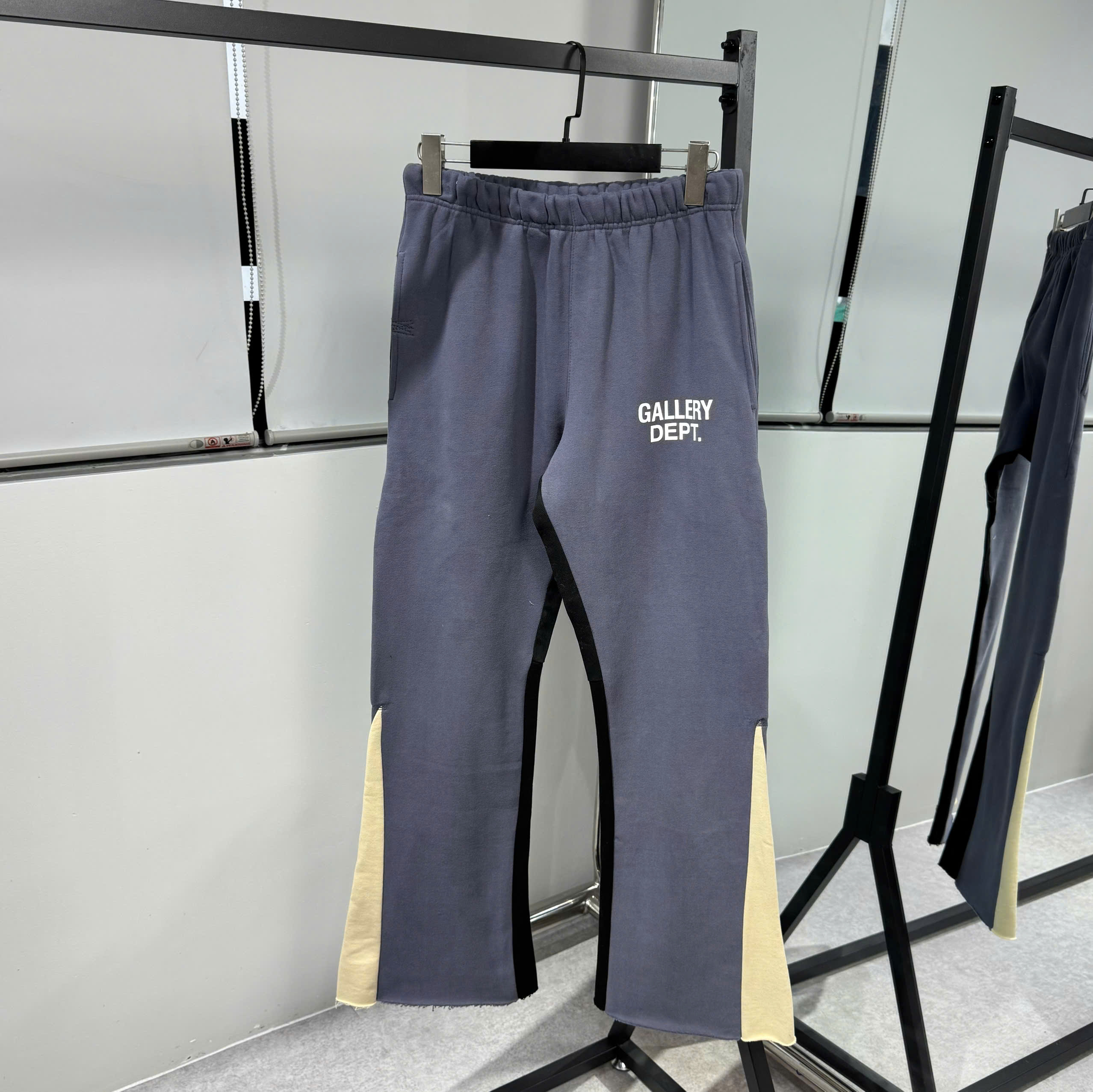 z7032200169881_8609dd5dae3aff40bb111e34a13b1d41