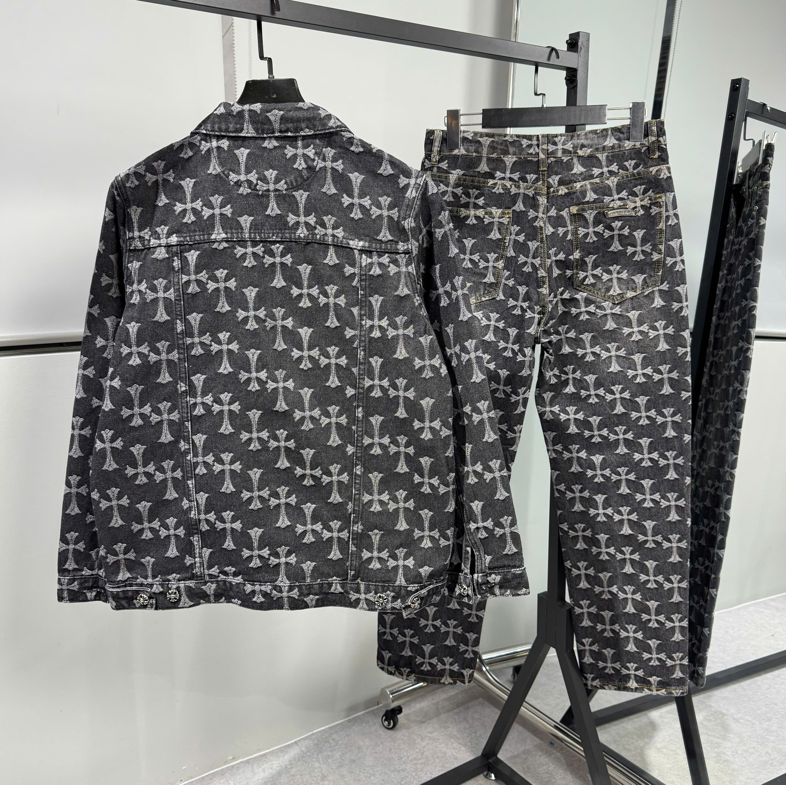 z7032204722253_fc4df0e6b7f29fd33a9514cb6736ceb7