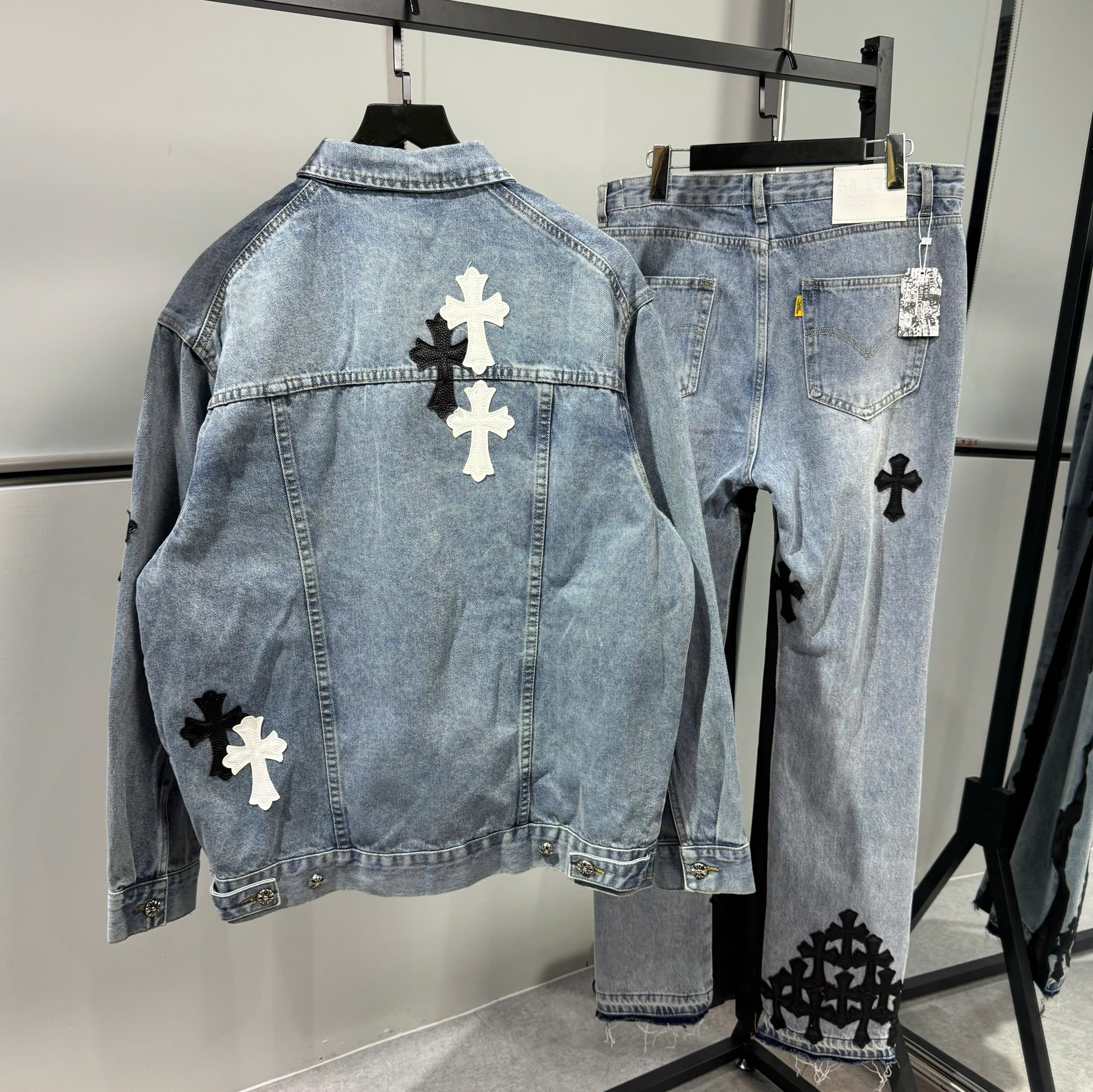 z7032205387982_82cc587f400cd1751d2437d8eefe2544