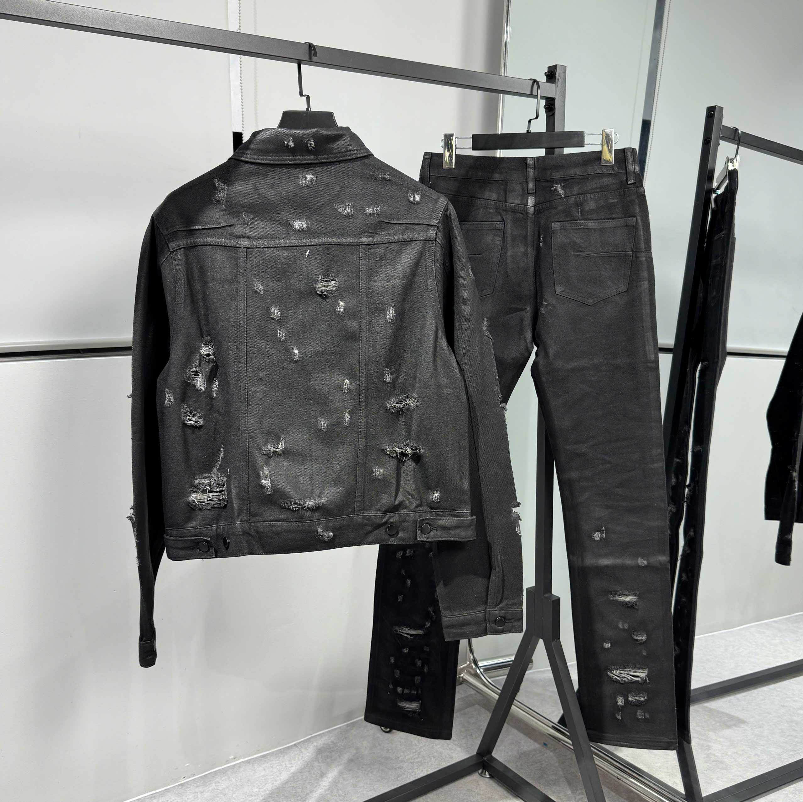 z7032206505908_425ca8cd4d61291f64b6c7f8e37b618b