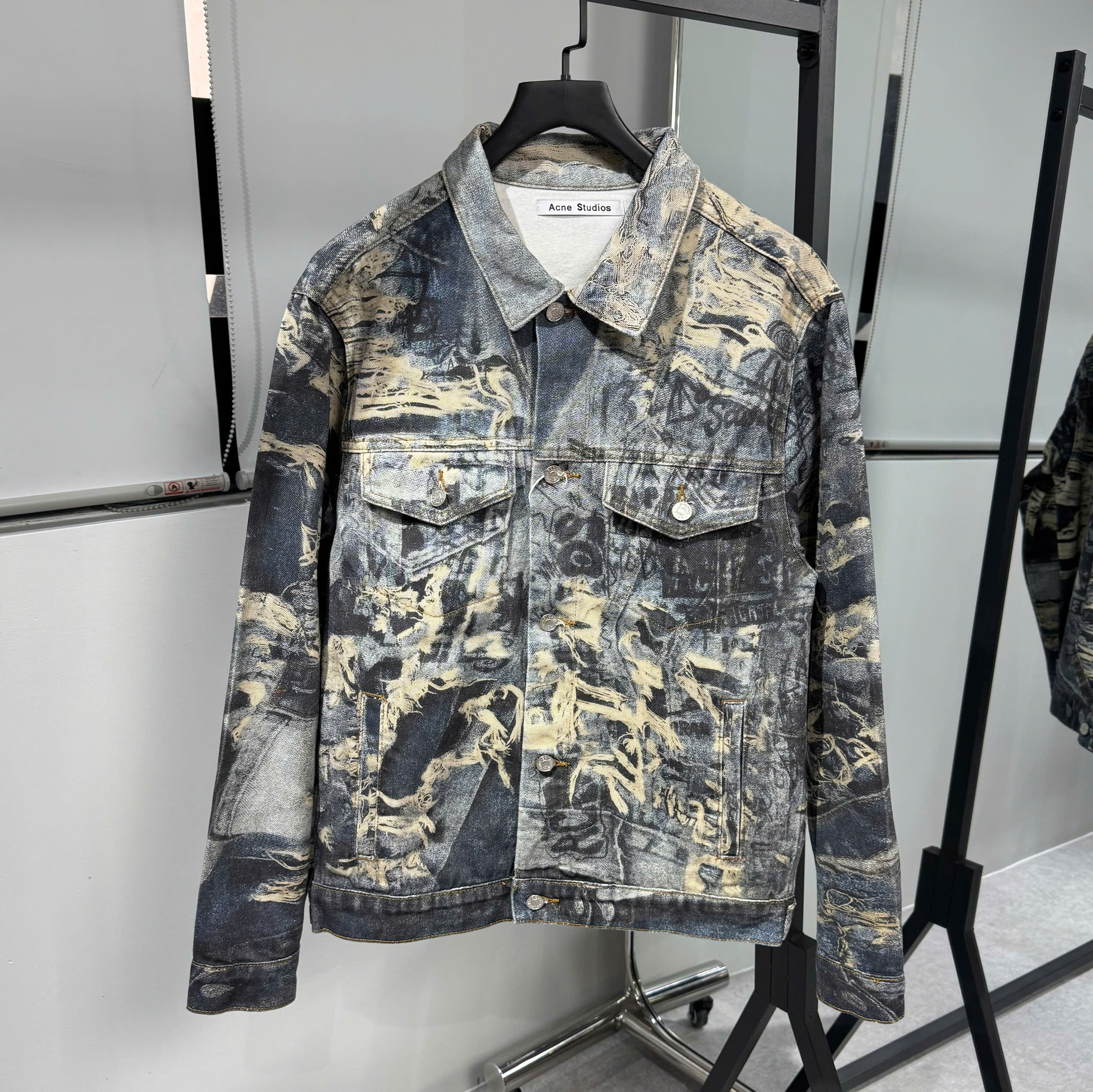 z7032207543662_3b7c2993740e10b29d34ac72a77672d0