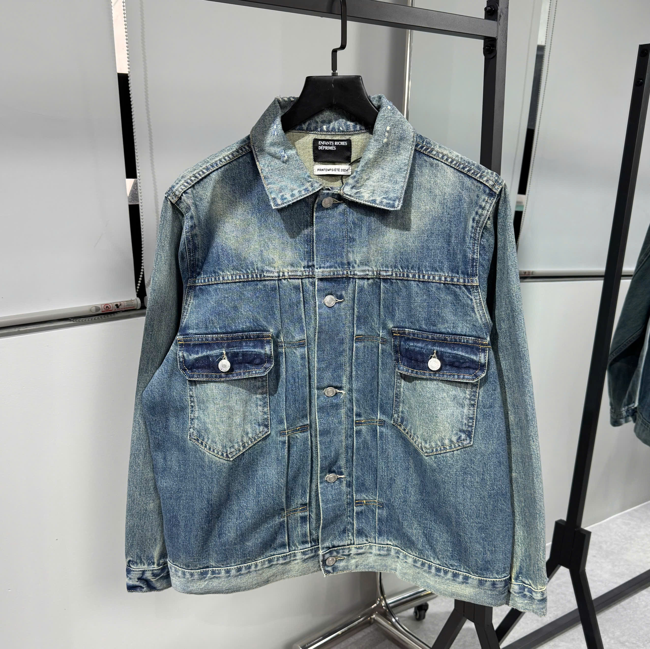 z7032208394630_8d856779424a49a7048aba191c43eac2