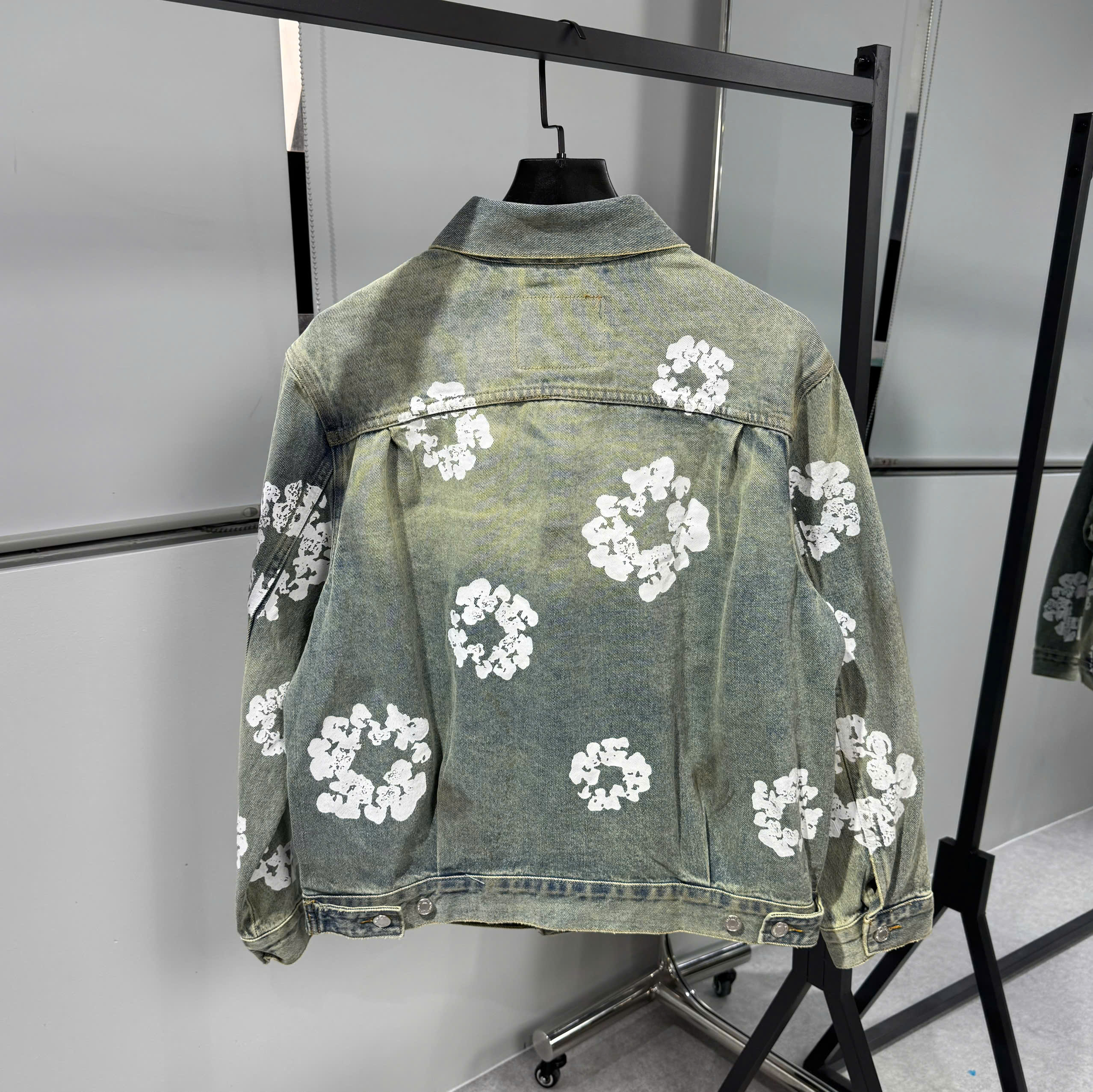 z7032210001016_0dbf87fb0066a57ba5797d27d33cc4a8