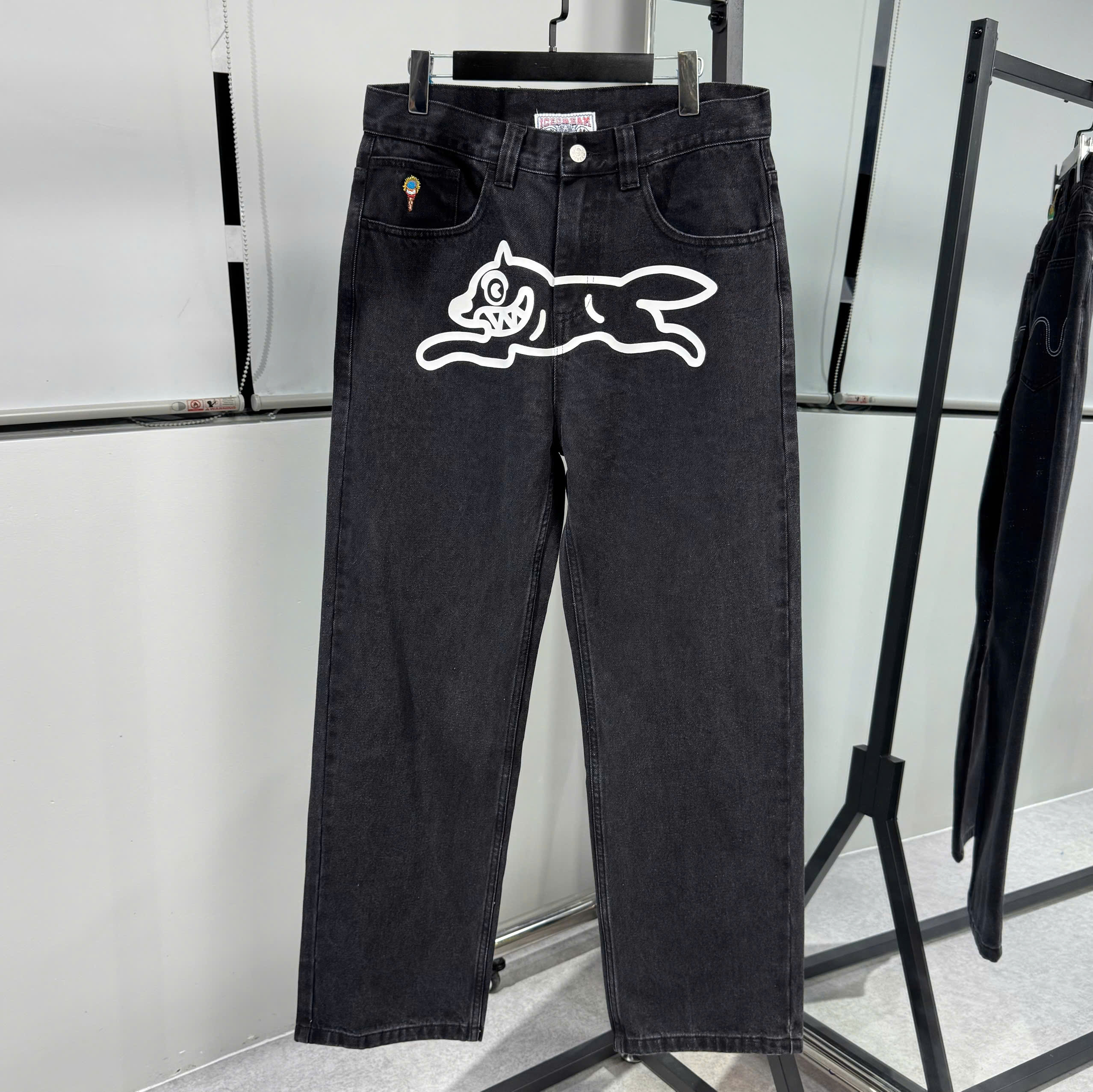 z7032217762361_5e8fb81d767d362d8397f2661c875fef