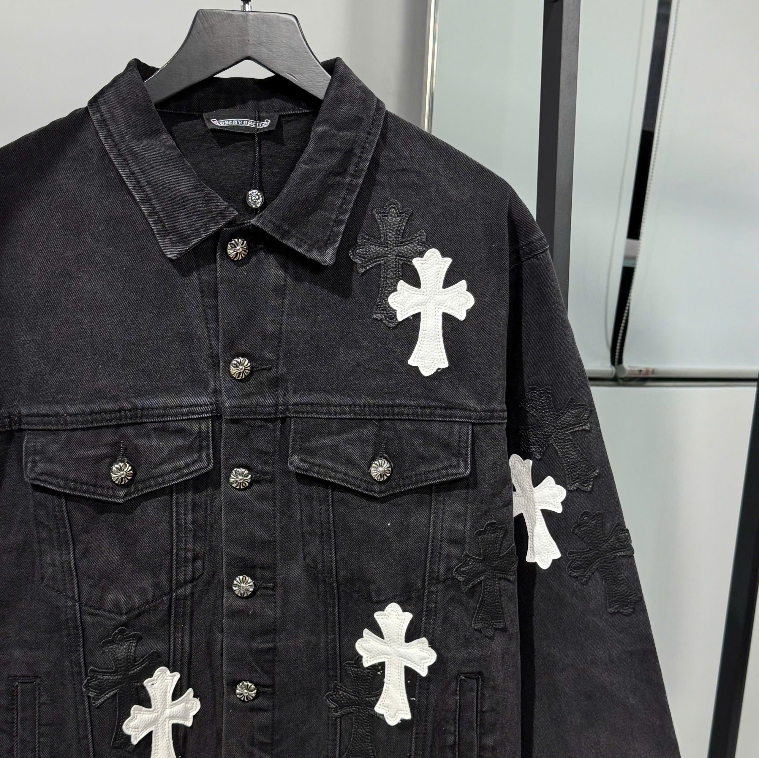 z7034434847498_250e29cd7b383194aacbab1f3c586a34