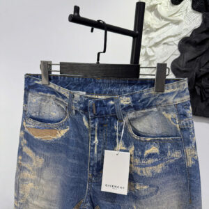 z7034846655588_d89cf29db5a3989a4f243b078ecc479e