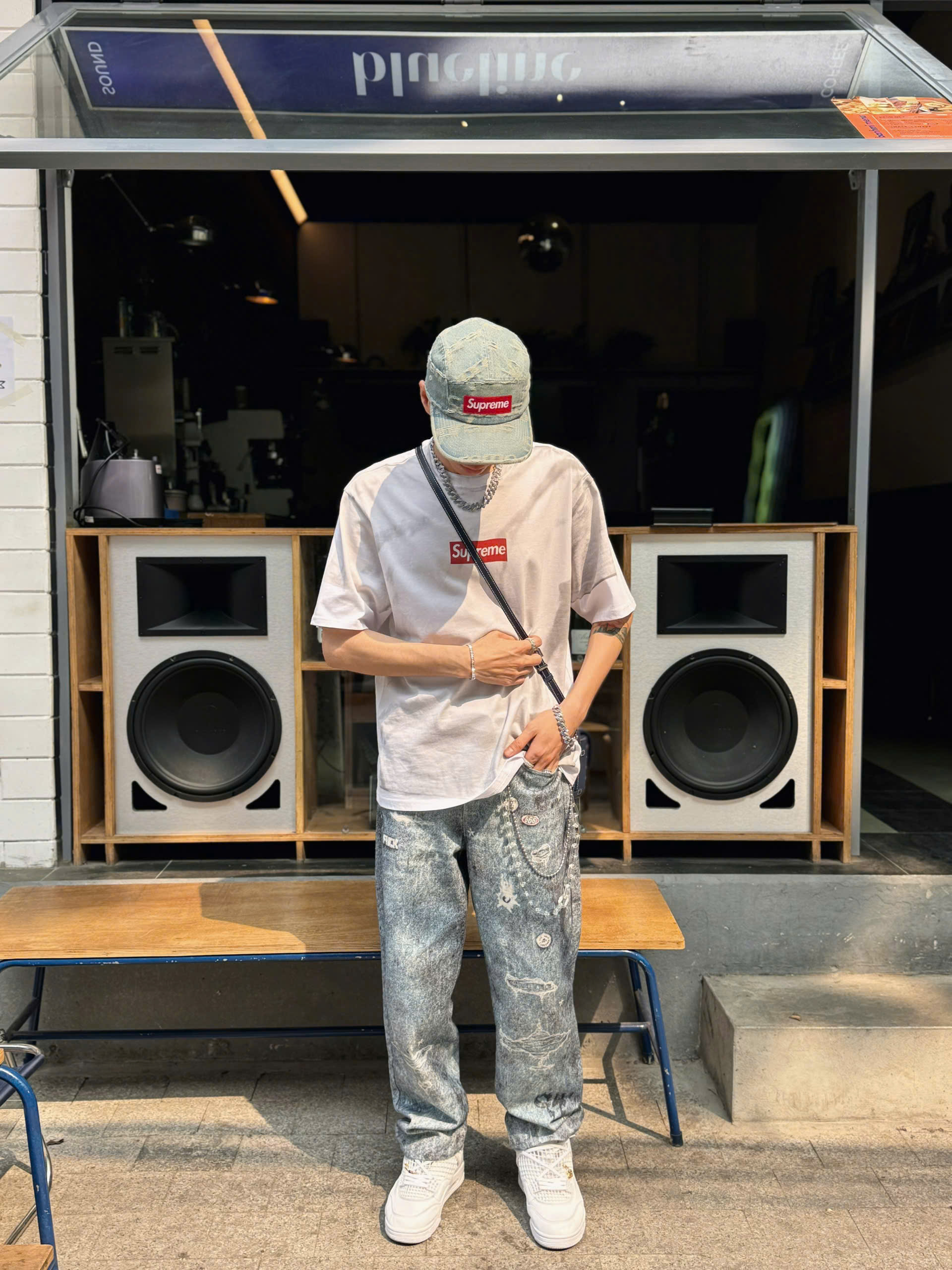 z7034850065479_61517776b07d8858676d1923b4807603