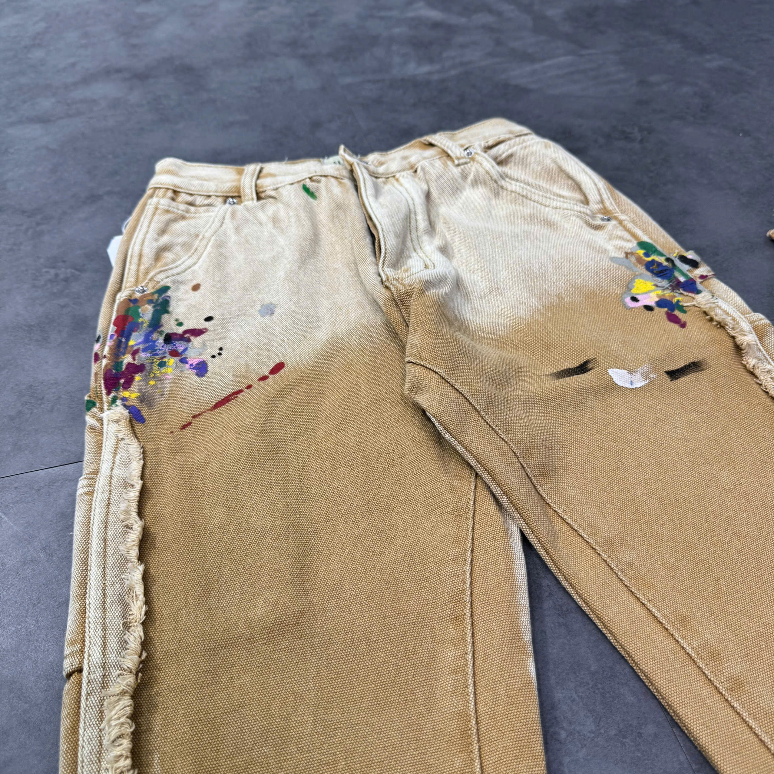 z7034893745756_68c7ccda683b4a66a2663c62b8ce24d4