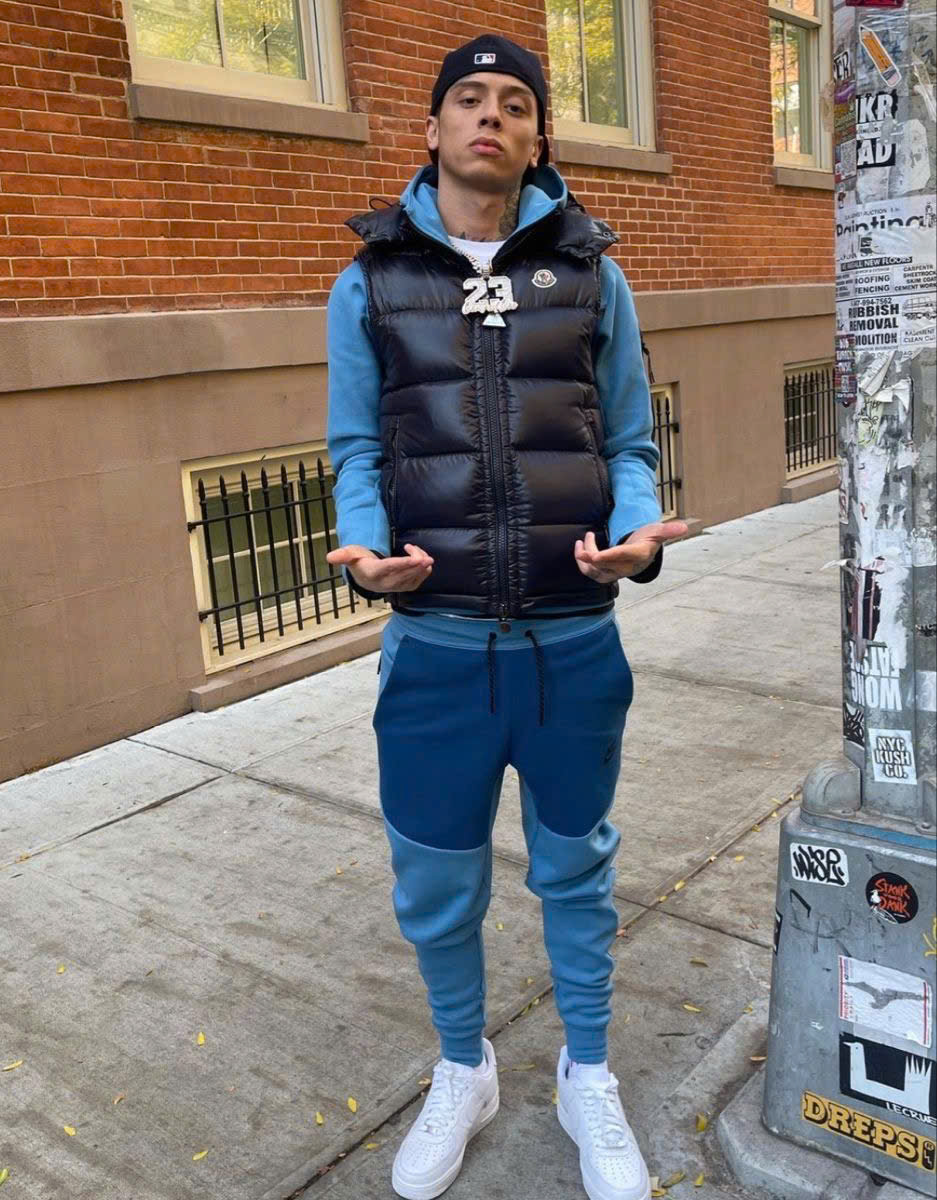 z7035042960064_cbb41cdc0f8d65e70eb8b63fa3e9c352