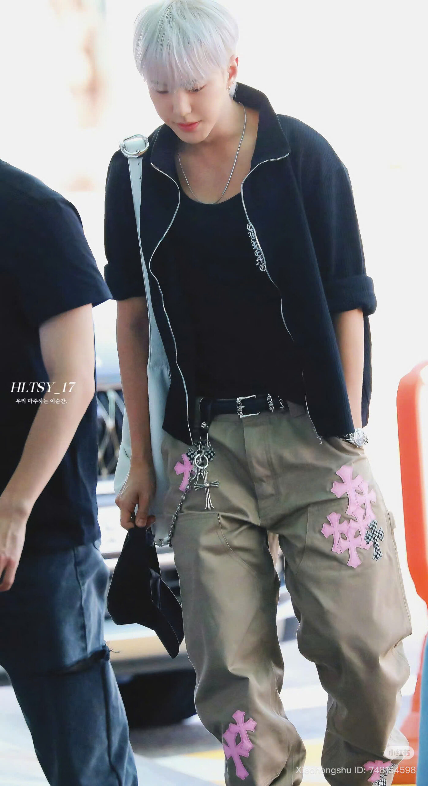 z7035059386062_c28a944b6dffe394f3f2f47f25adc77d