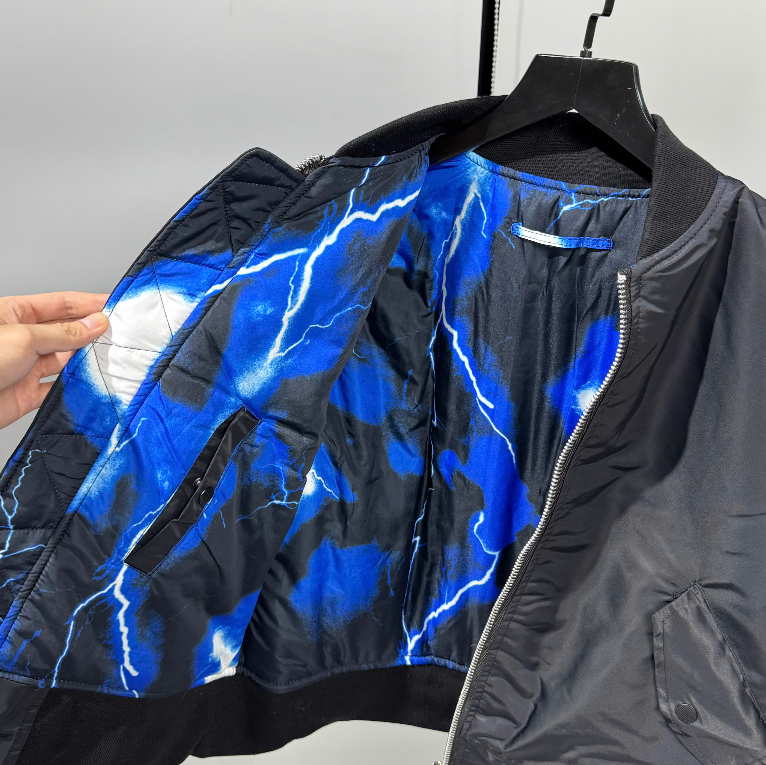 z7049417714732_44e17532038555d33d0487da24be241d