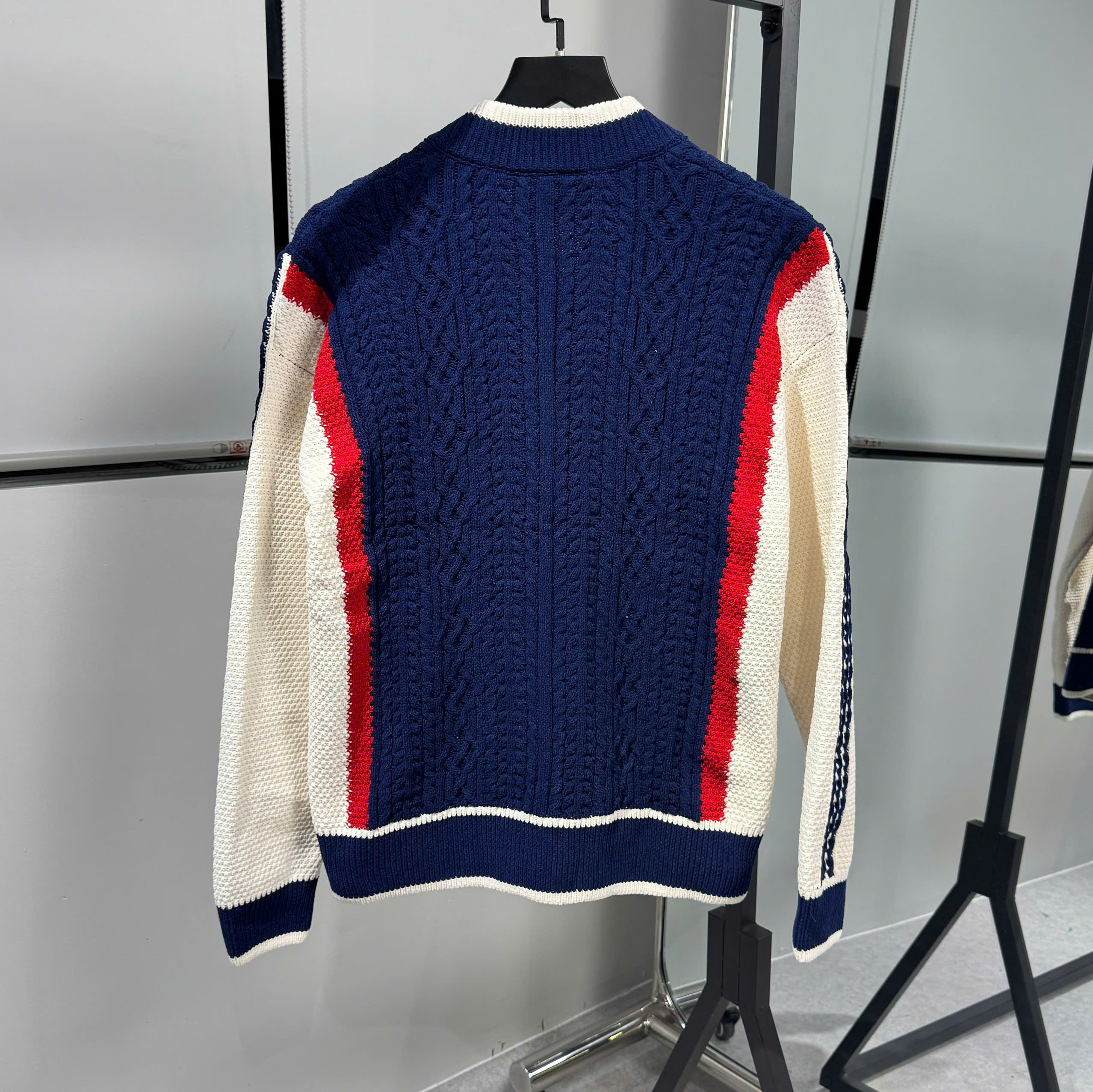 z7049420071061_504268d184e33e83731321cf50764f53