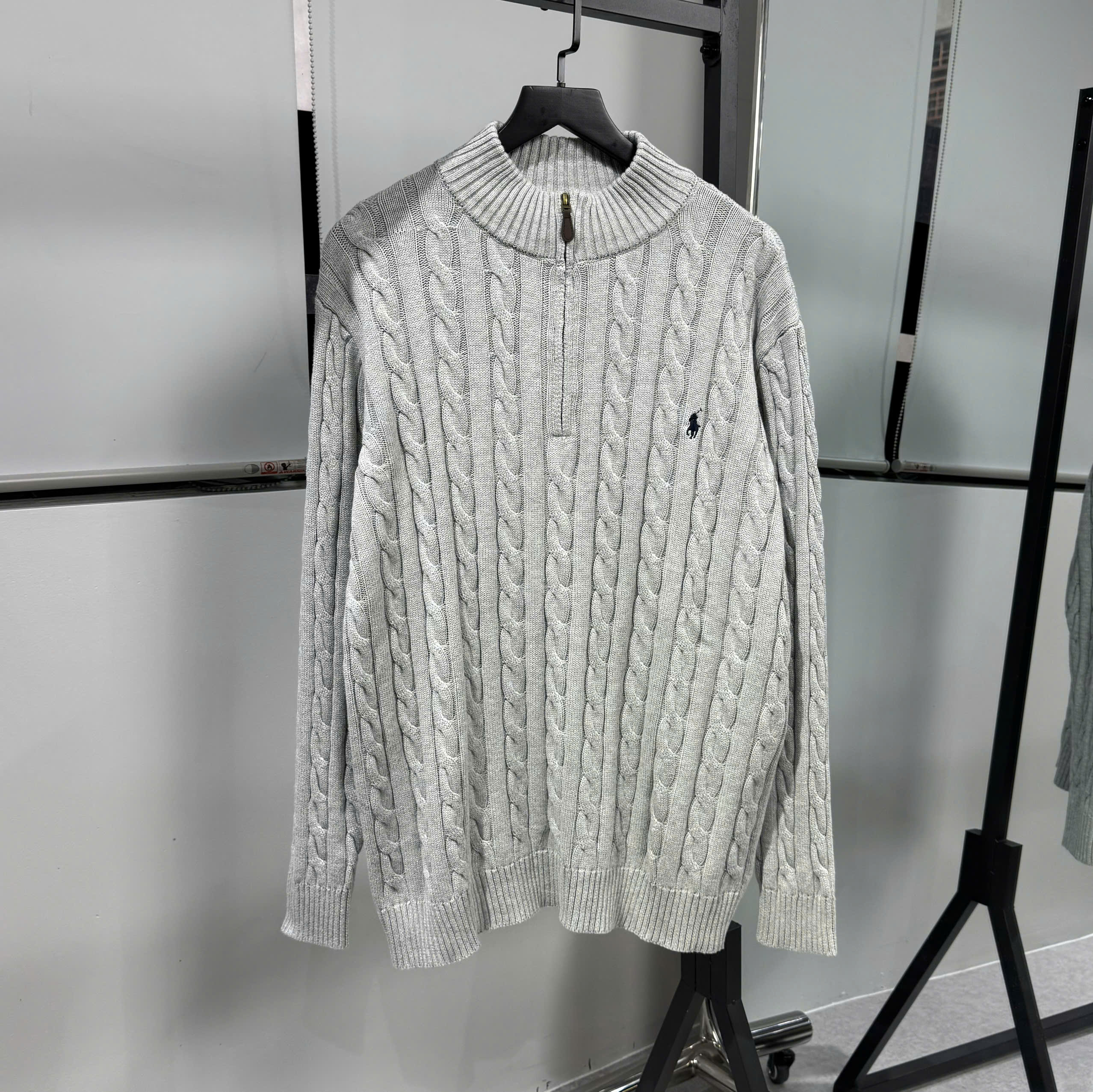 z7049434264176_ea38bf3e6a8a5140cb8346e004a0b9b7