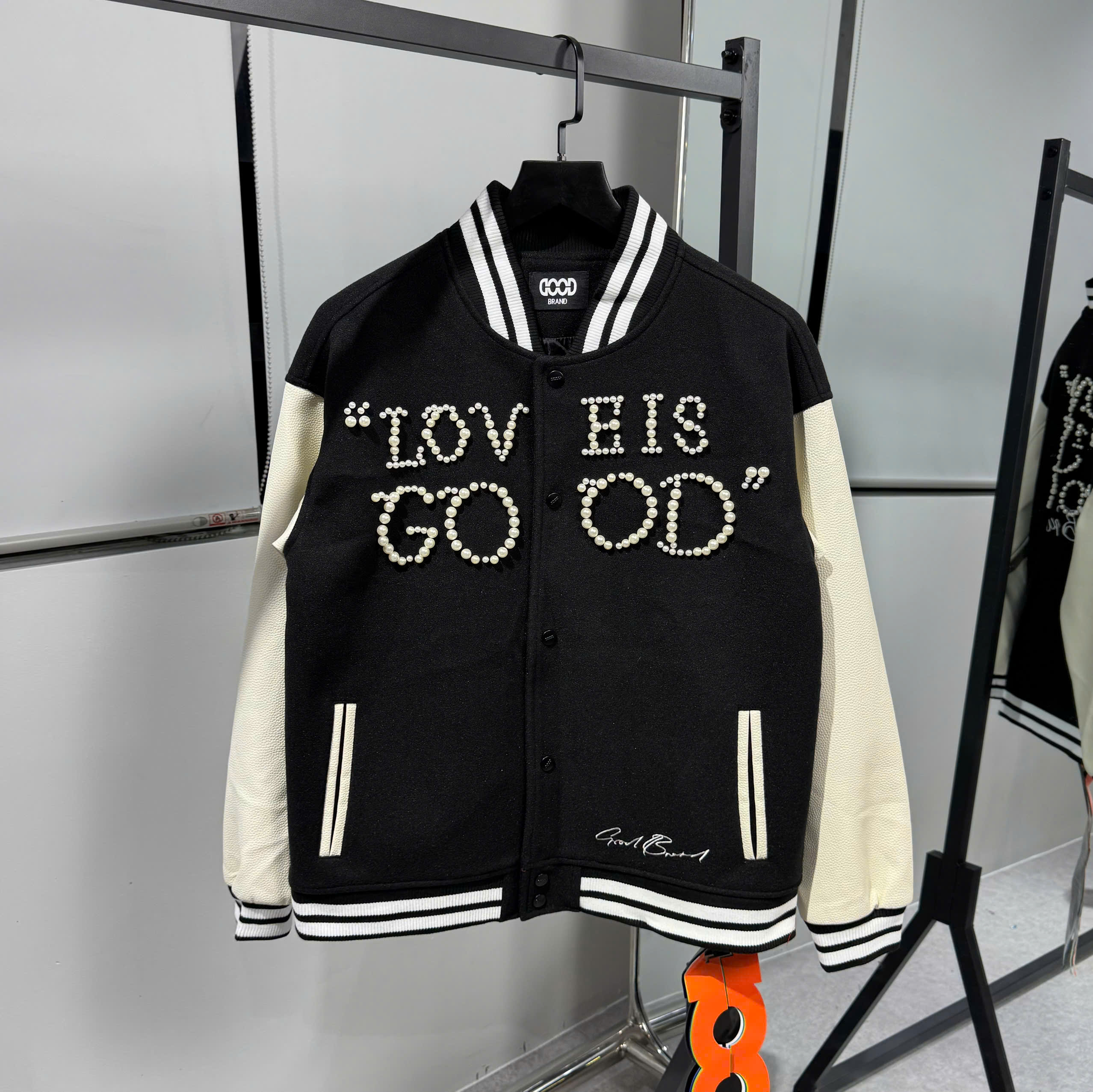 z7049440949596_5807061086f13d6a1a8b3427c155822d