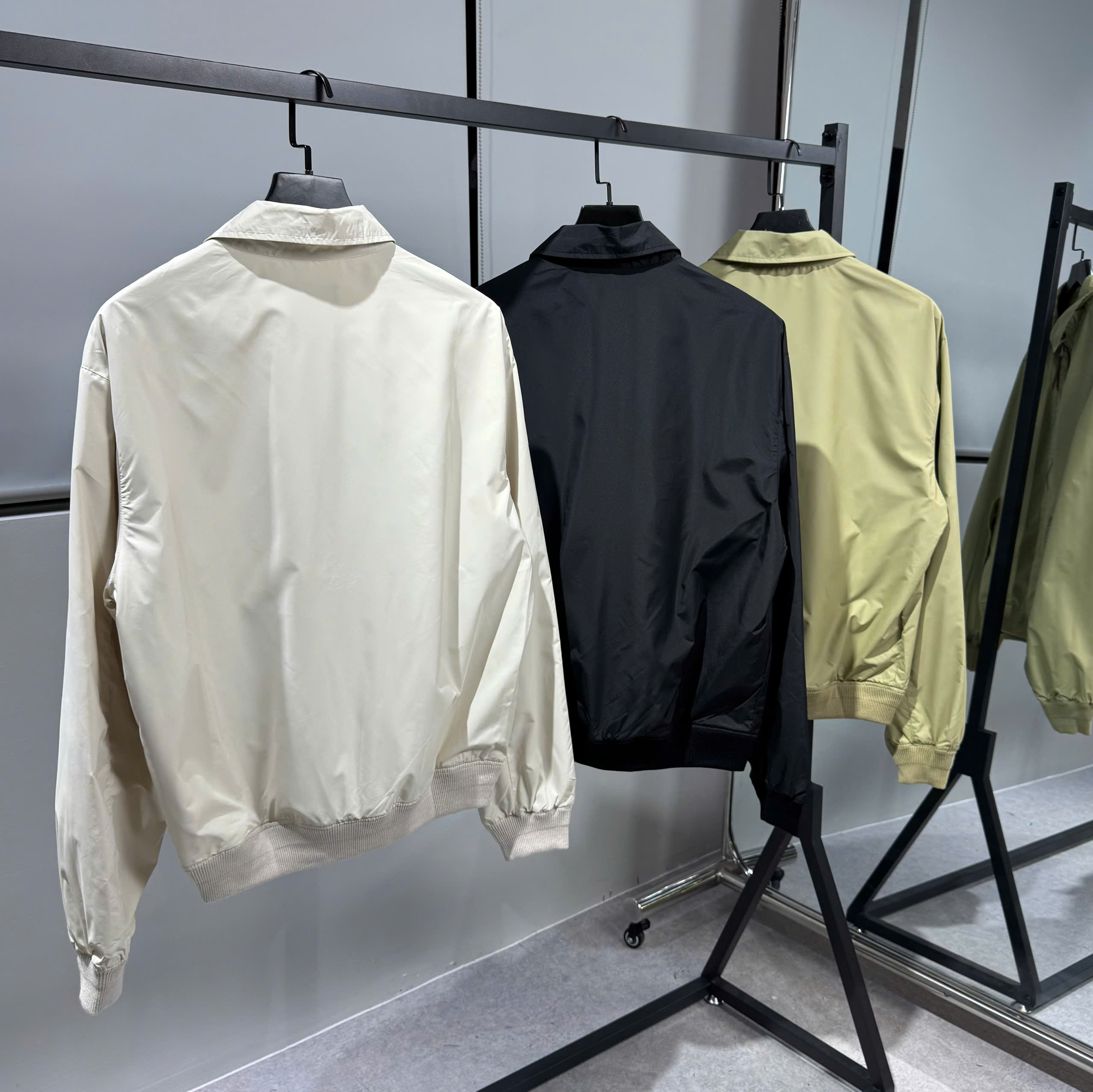 z7049441590385_7f1f460e9fd231c7404f3facd7445c33