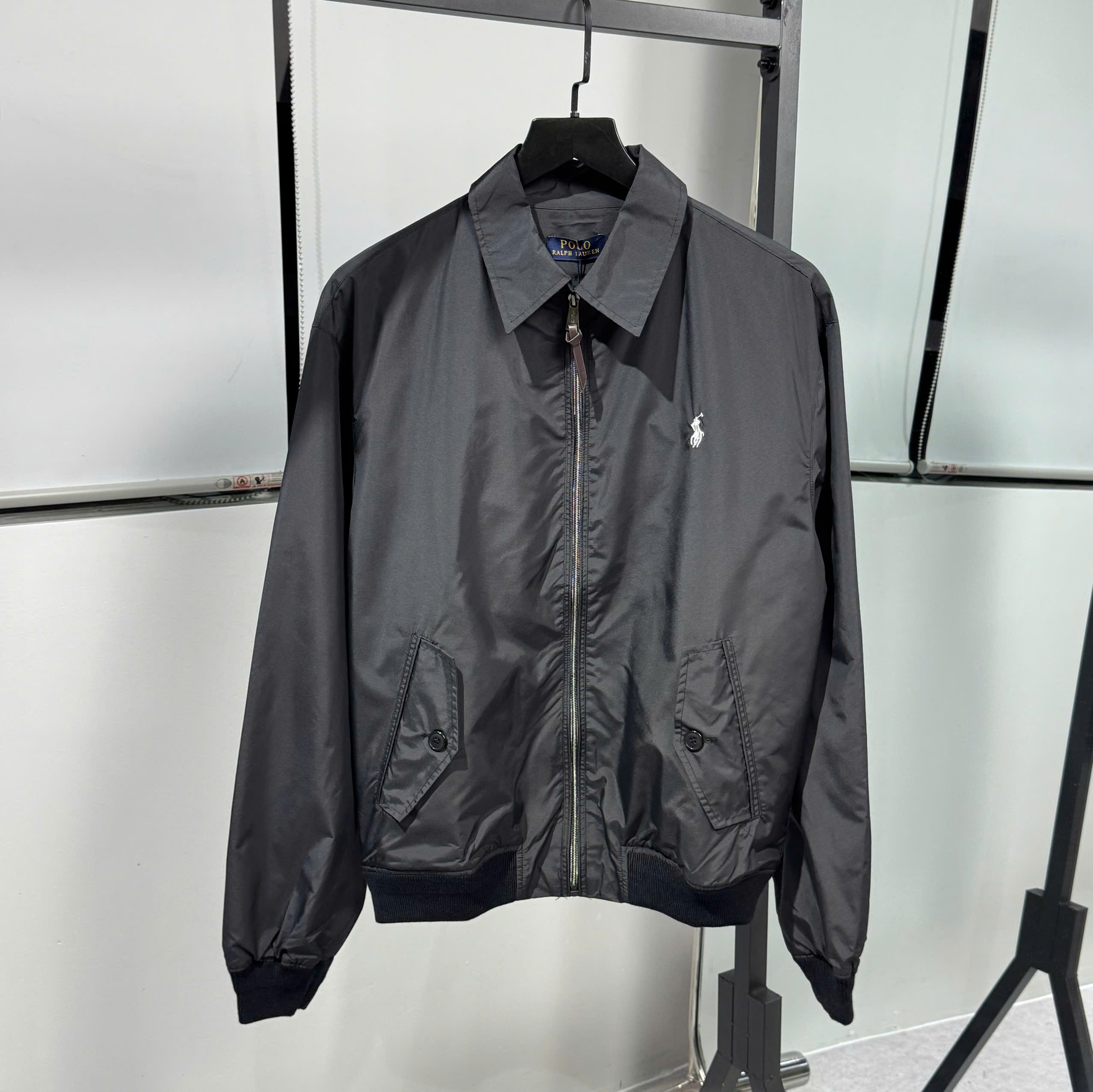 z7049441609218_f0e070605257f8b1158c6289426fe29a