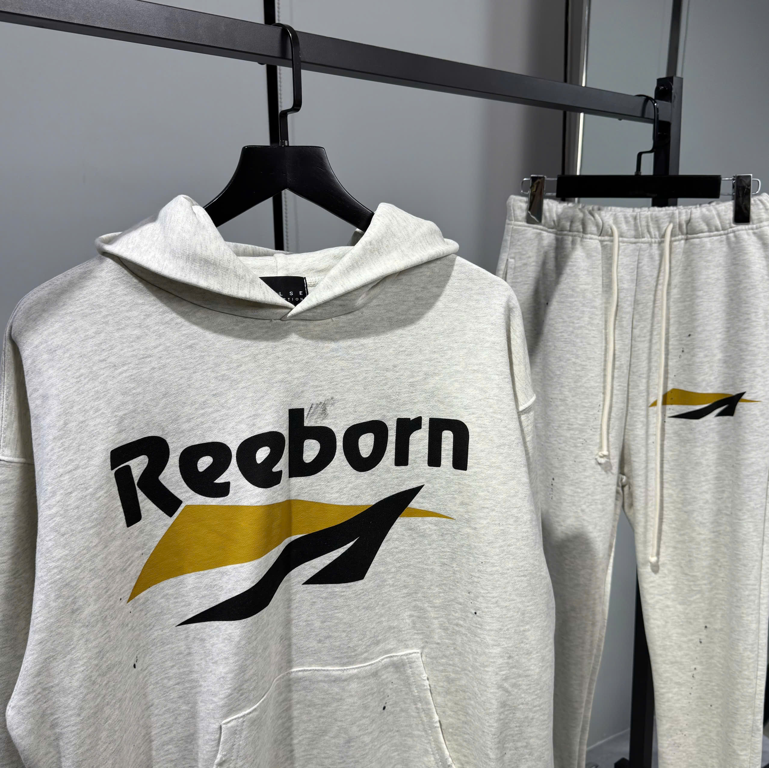 z7049442829167_13d0df07165a27211b61a06c12008c6b