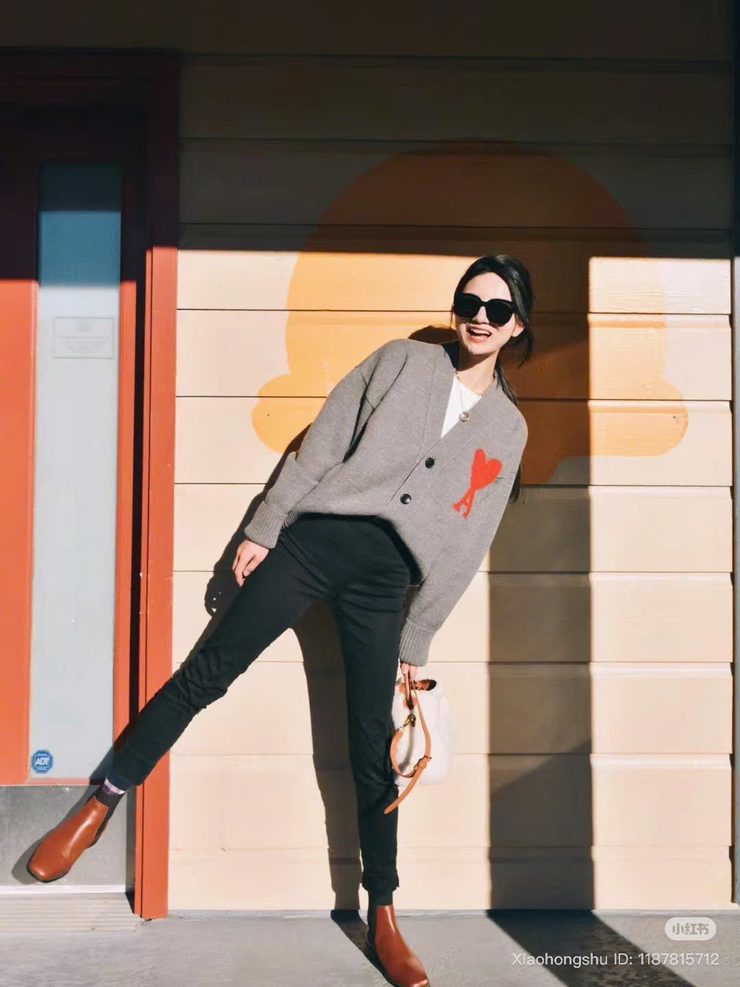 z7052016936984_7a8c772ea83ee8b75286d2174e68643f