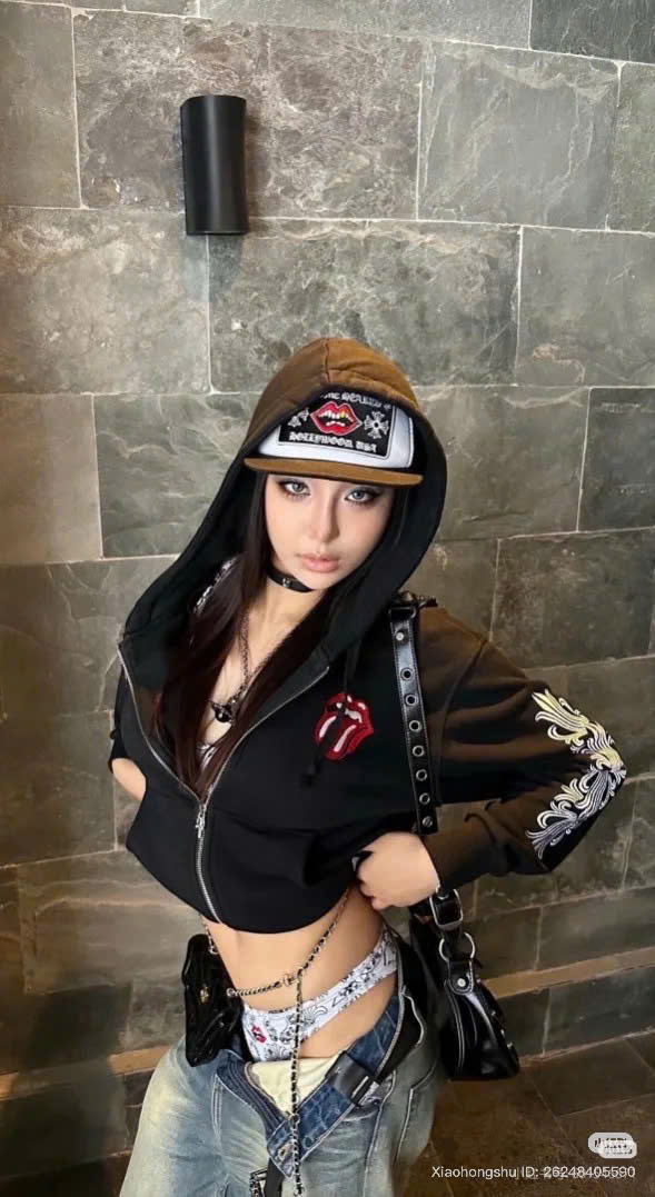 z7052034178744_e877e74d1eee1645950bfa9bf384700c