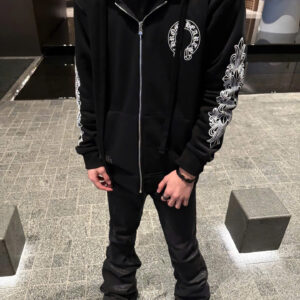 z7052037746382_03a3dff6ed1aa9b66b28d97c067be934