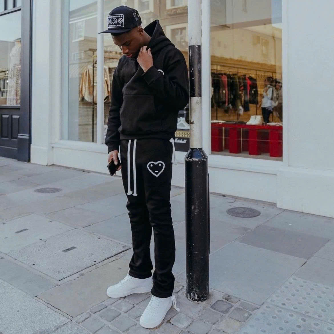 z7052050732605_f70b605917616e39b17c412391d09e12