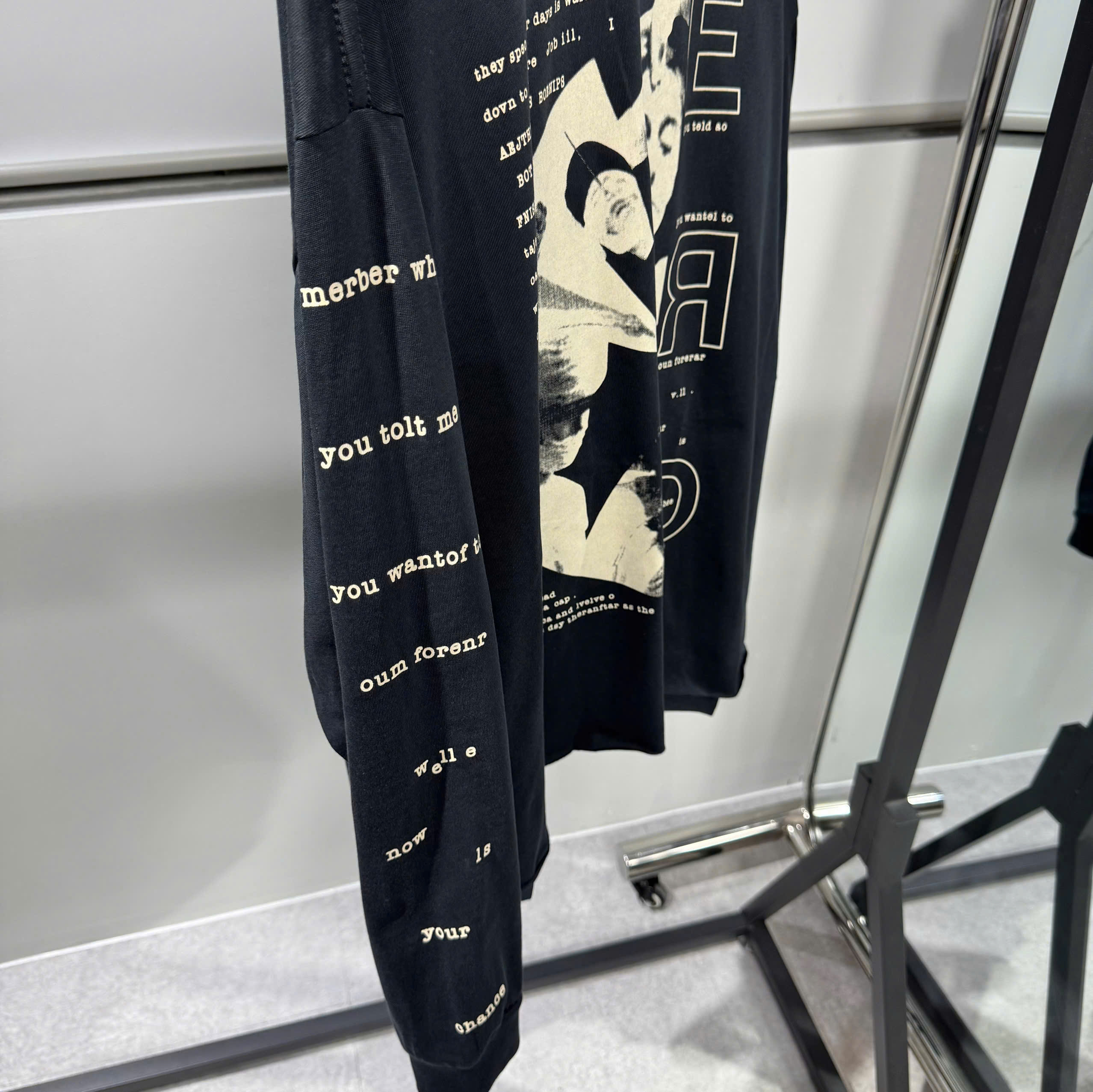 z7070544660169_75547458f649a857eb9744ad3016cc17