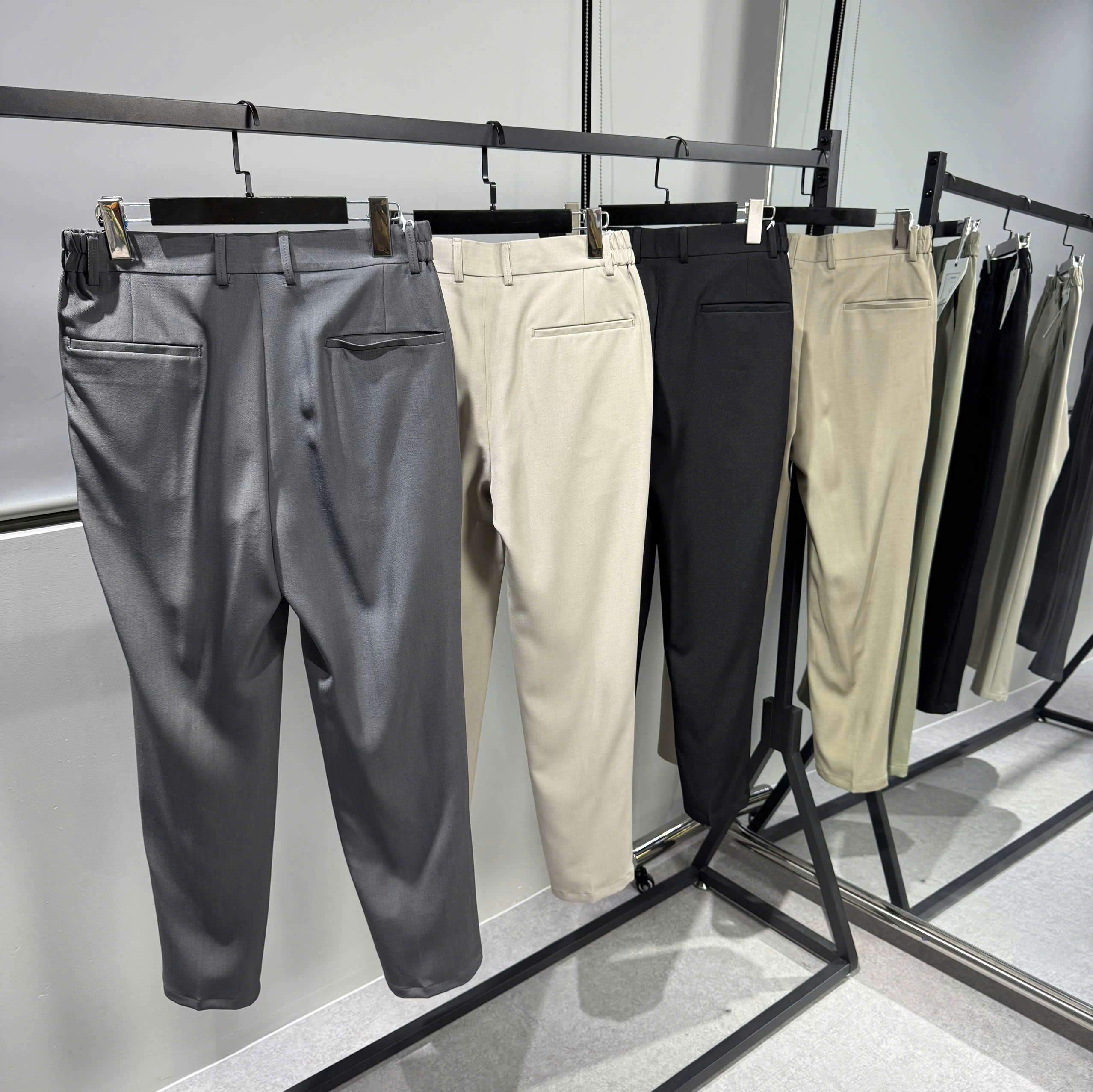 z7070551279230_aec7f270c4e27b223ba98f74cd1c5bbd