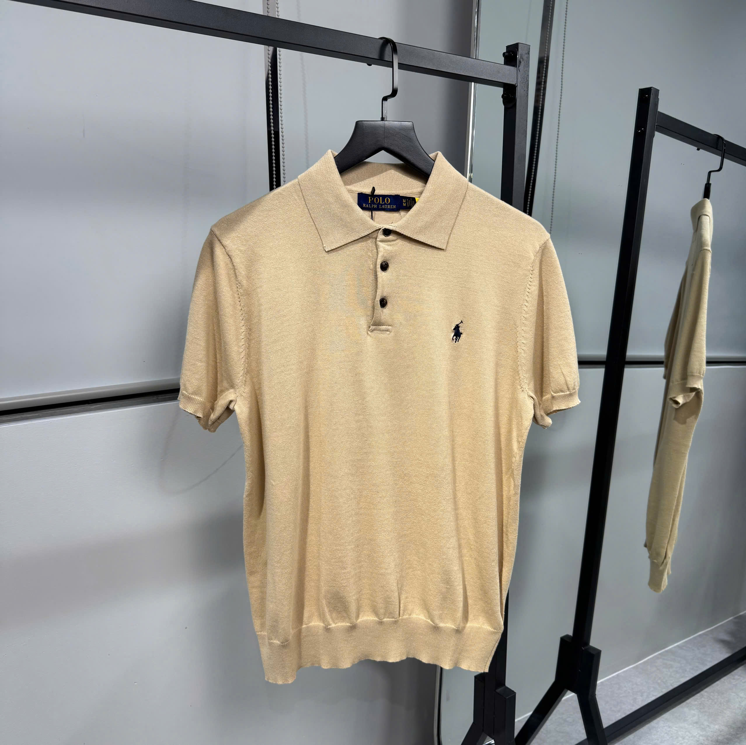 z7070551416429_15b9e1f1e15731494fe8e3513c086462