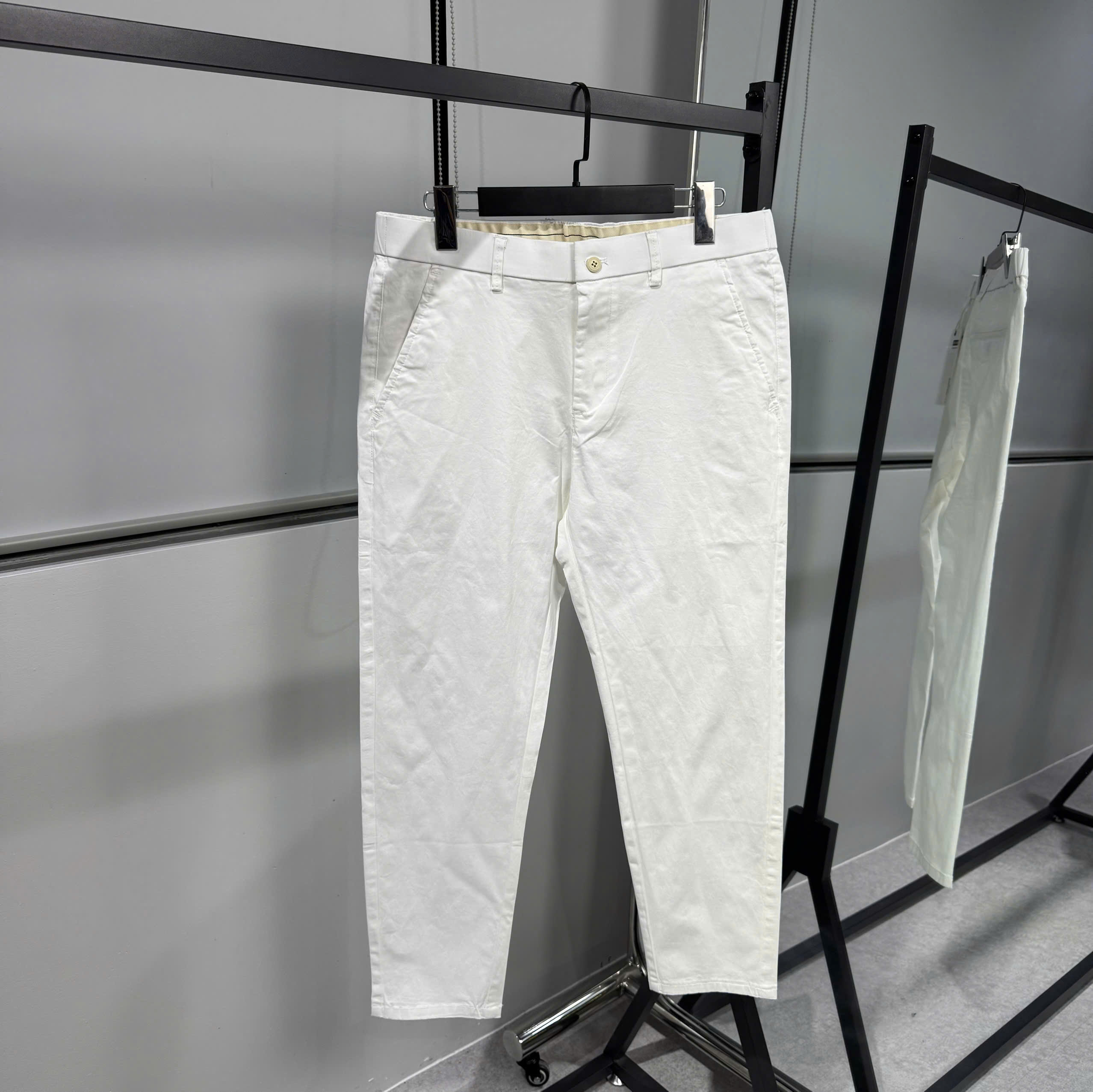 z7070551514091_ebee8c0d7aa6165778cb8cf95427616a