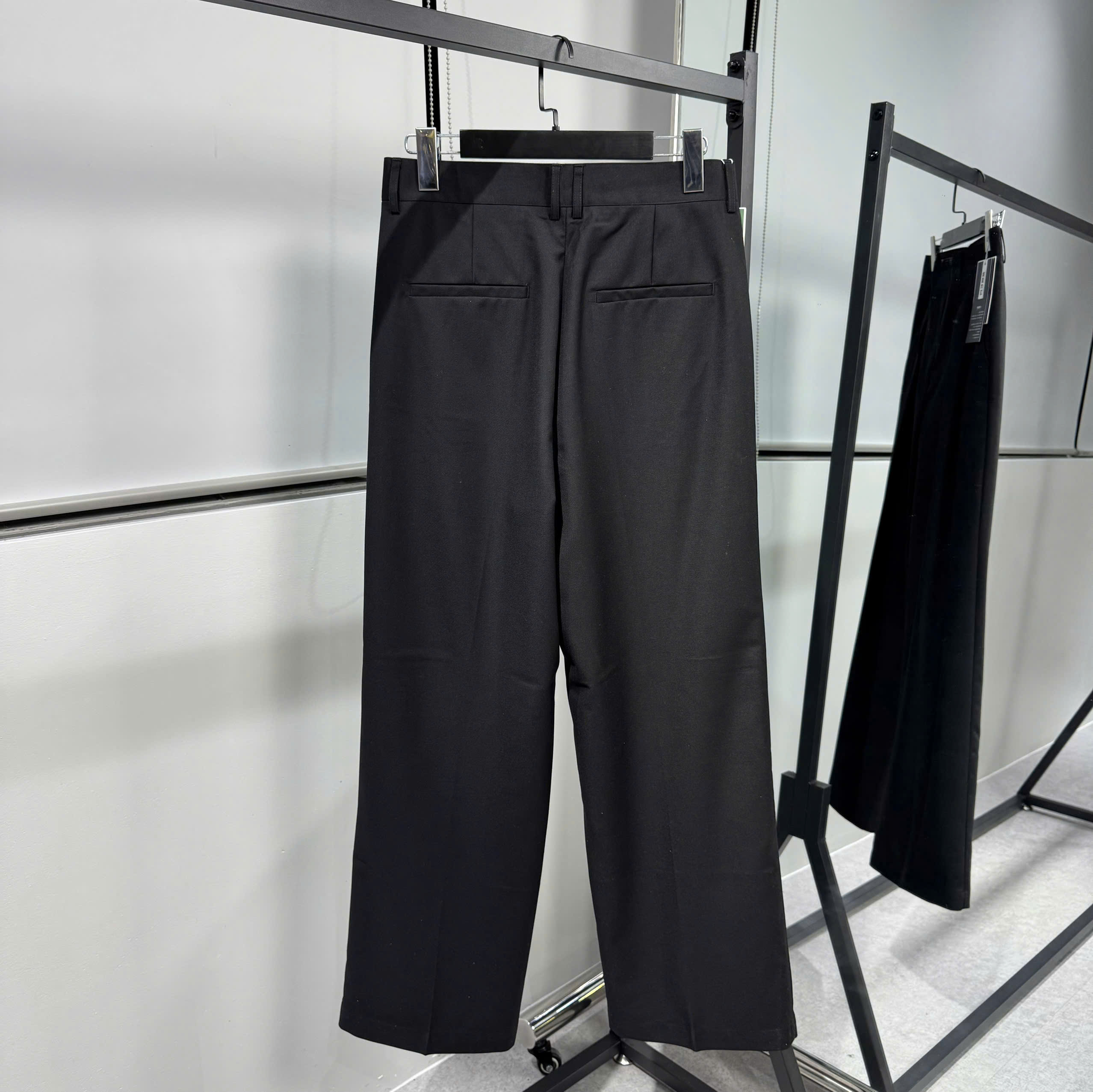 z7070552956164_830735576dc471961515ac26a8fc4045