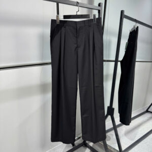 z7070552963780_0f7c221d55e846b1e81f6c2c15a6ba82