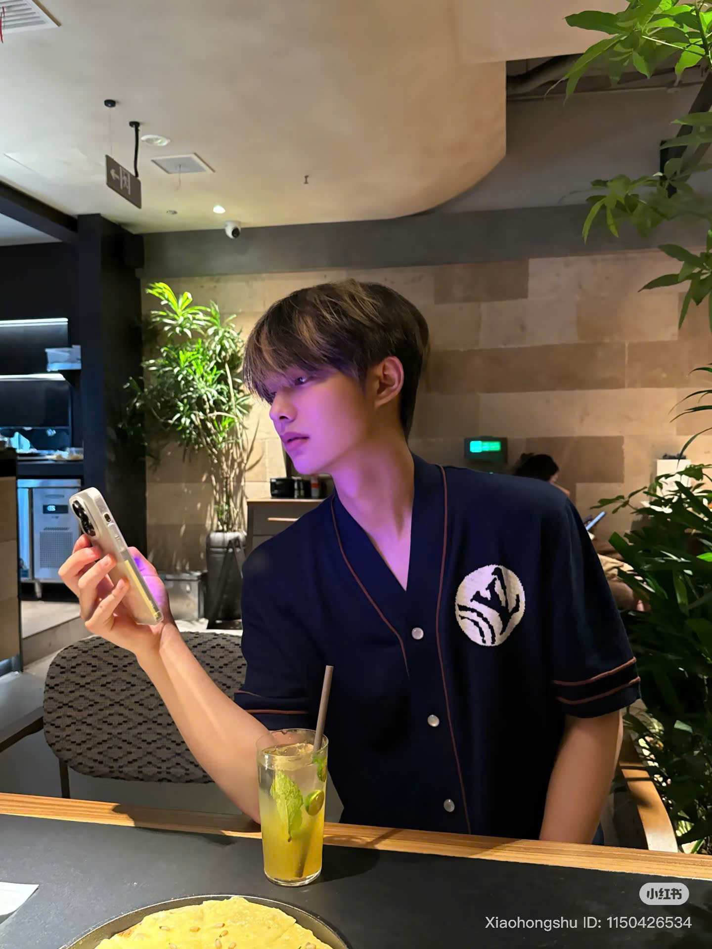 z7070553102778_2d0cdccce6f4b02a1de6cdd968a093ea