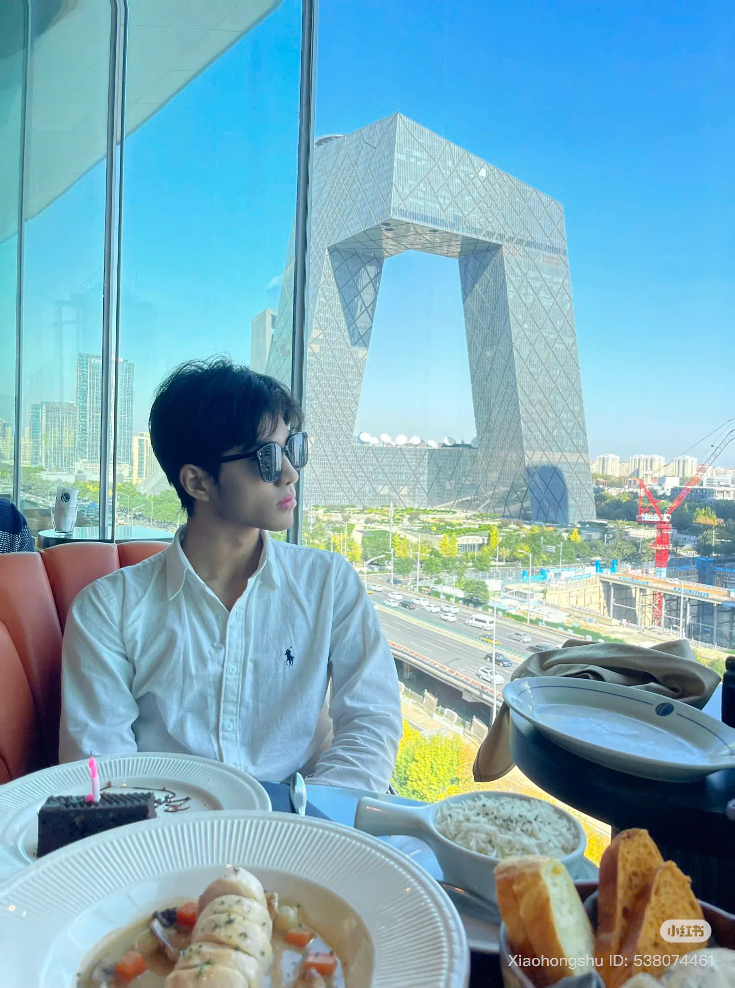 z7074149374041_0db1228537e6c8d646cc417faf6c352a