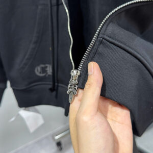 z7076820424315_2605430e376d259581cfa902093225b9