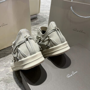 z7076851280893_28c69591d46f96f72953b8d468c3cfd3