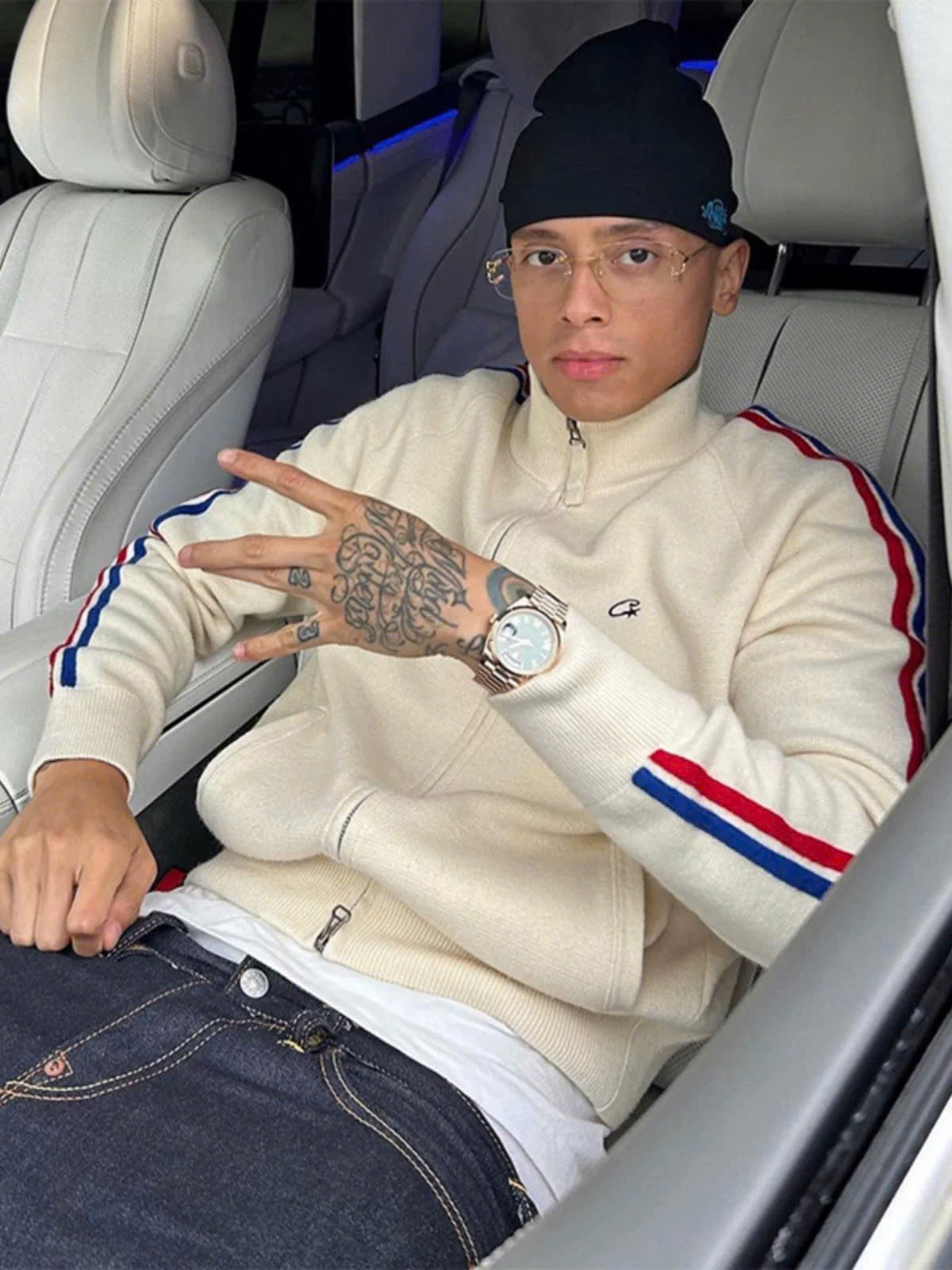 z7081307599925_28f10d83207e3bf2eb6959e5ce8dbedf