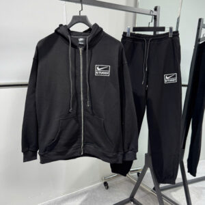 z7097483582145_dfc278be1b9e283140f2ef00b6b29ba6