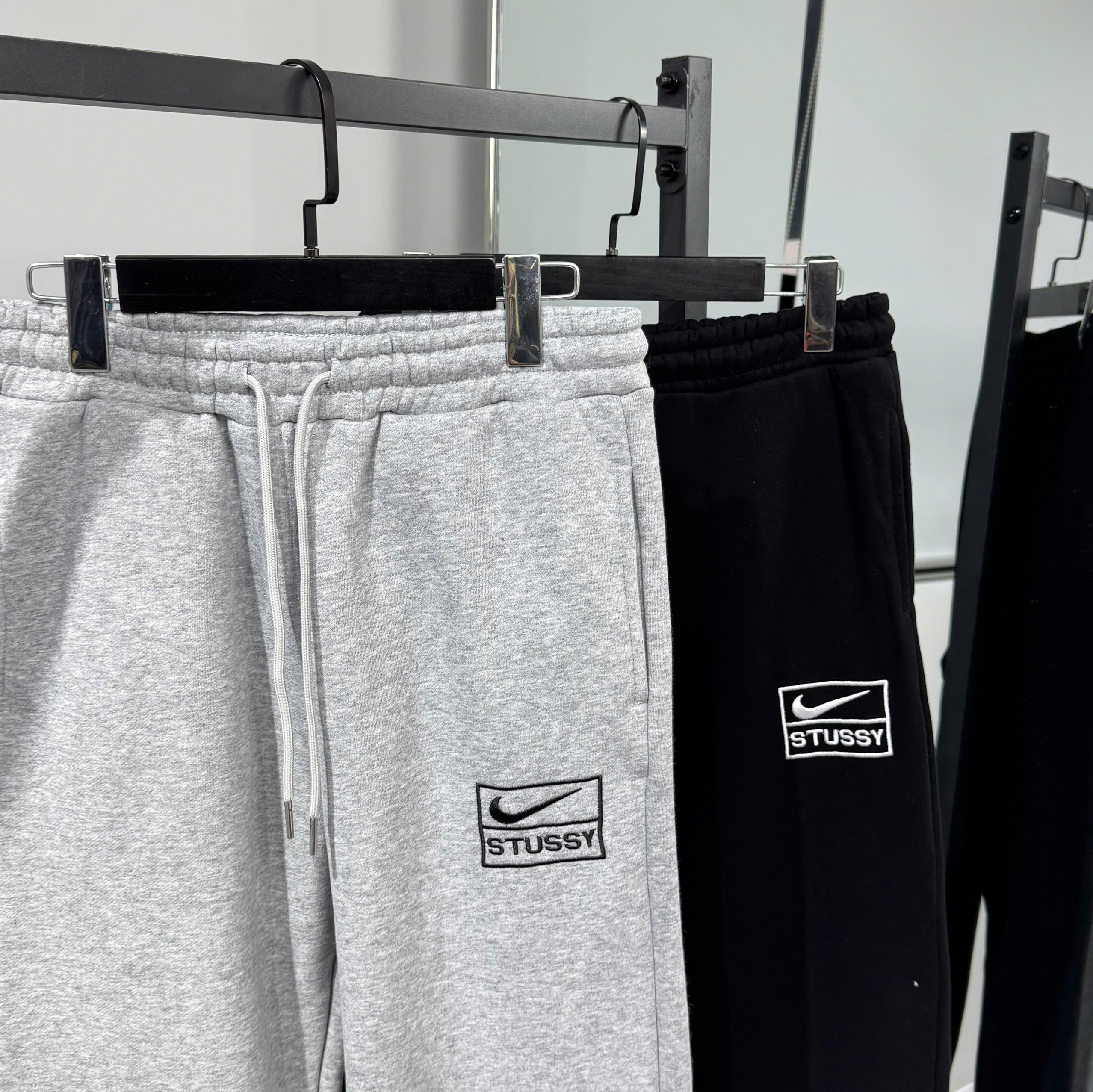 z7097483605624_b845aa37493e7449fbade5815cb96d9d