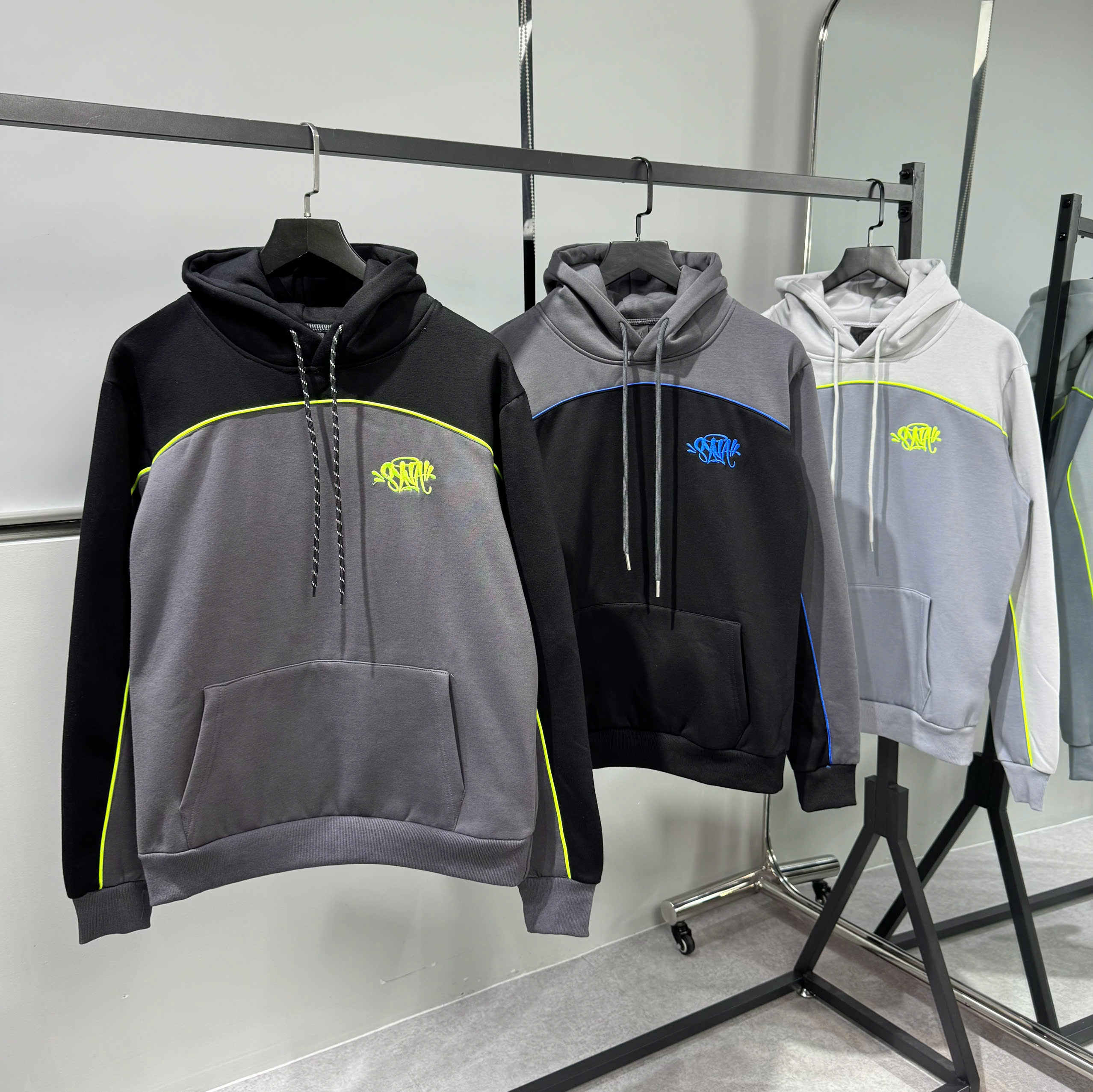 z7111205855895_b0bd9b5fe1fd890011c17ba6296645fc