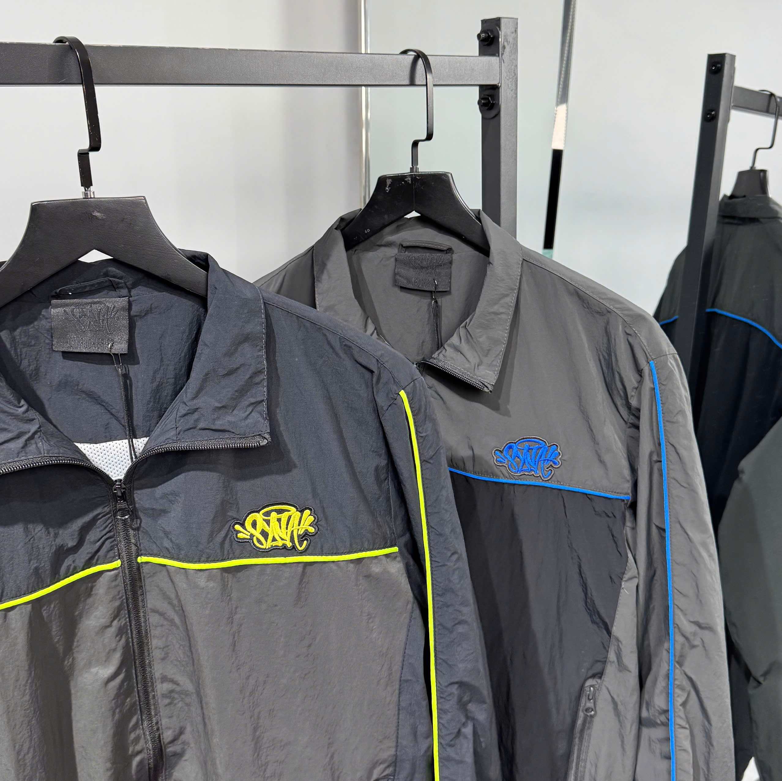 z7111208360820_78551923327c41b860ce417570220111