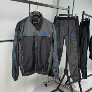 z7111208406706_5d3cef023775e49ee472d85312cb3ac7