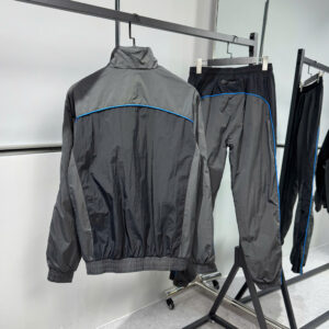 z7111208412600_937fb48307ee6f5f31f66fadffd4ff2d