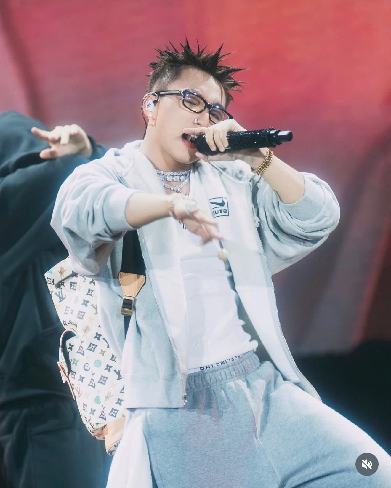 z7112653178940_c70ebcccaefe03060d174d6deeadbcfe