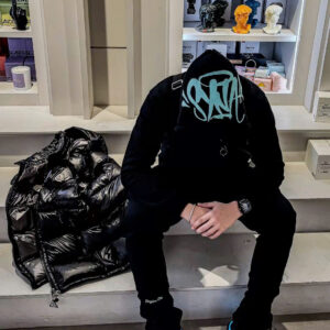 z7112655001099_149282d23f3765e9639a3d072c1ebb5b