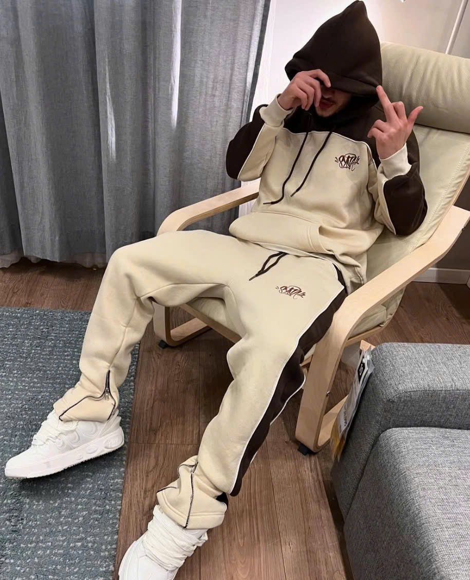 z7122503033909_ed9a60468e7b3a7508c2546f3ab12432