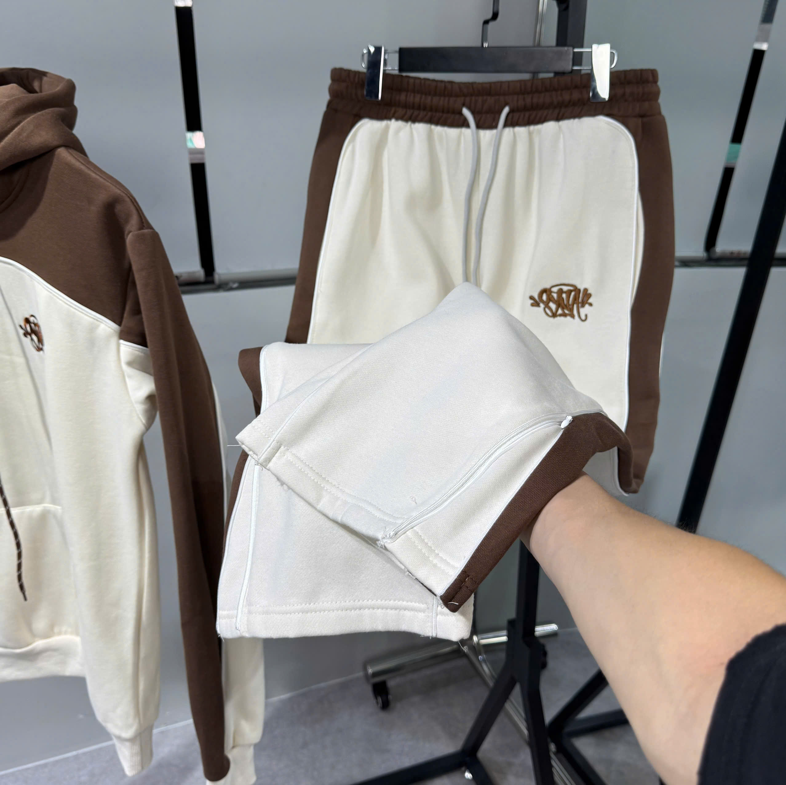 z7122512206715_943327d970879afb5cacaafb538bb5af