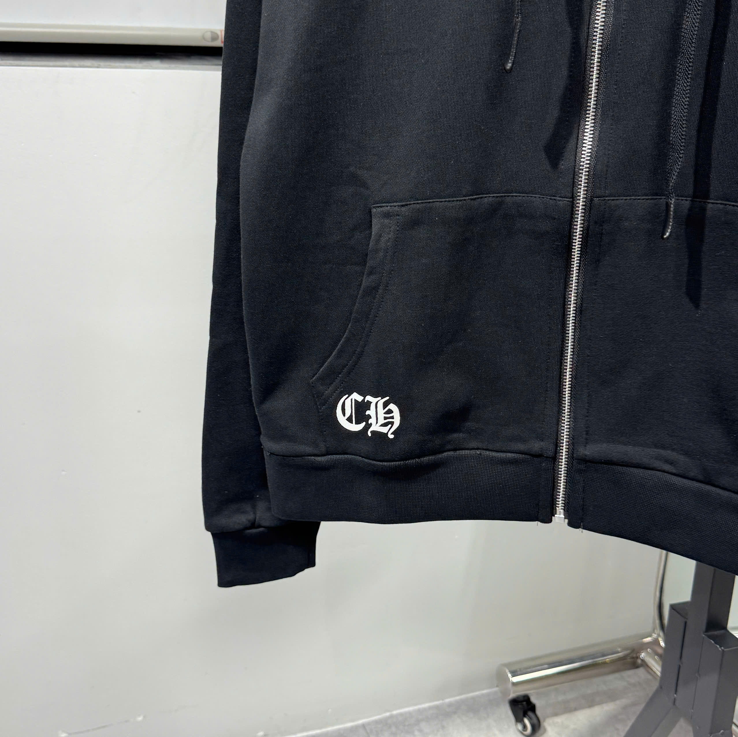 z7129981887384_d033dee918a781c6409d24906c38c293