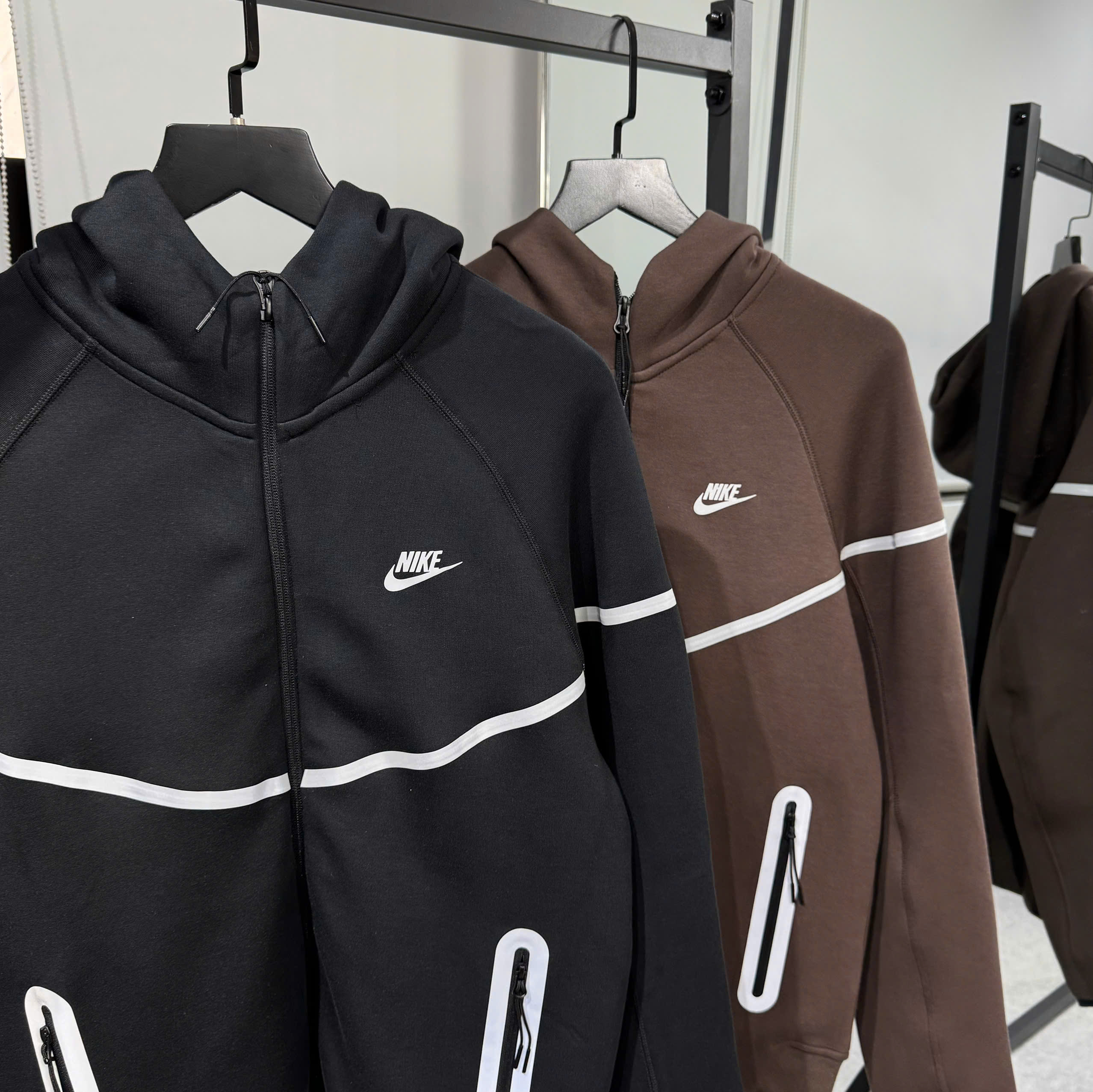 z7129985537905_edcb7dfcfa067445f4a17041e96a432d